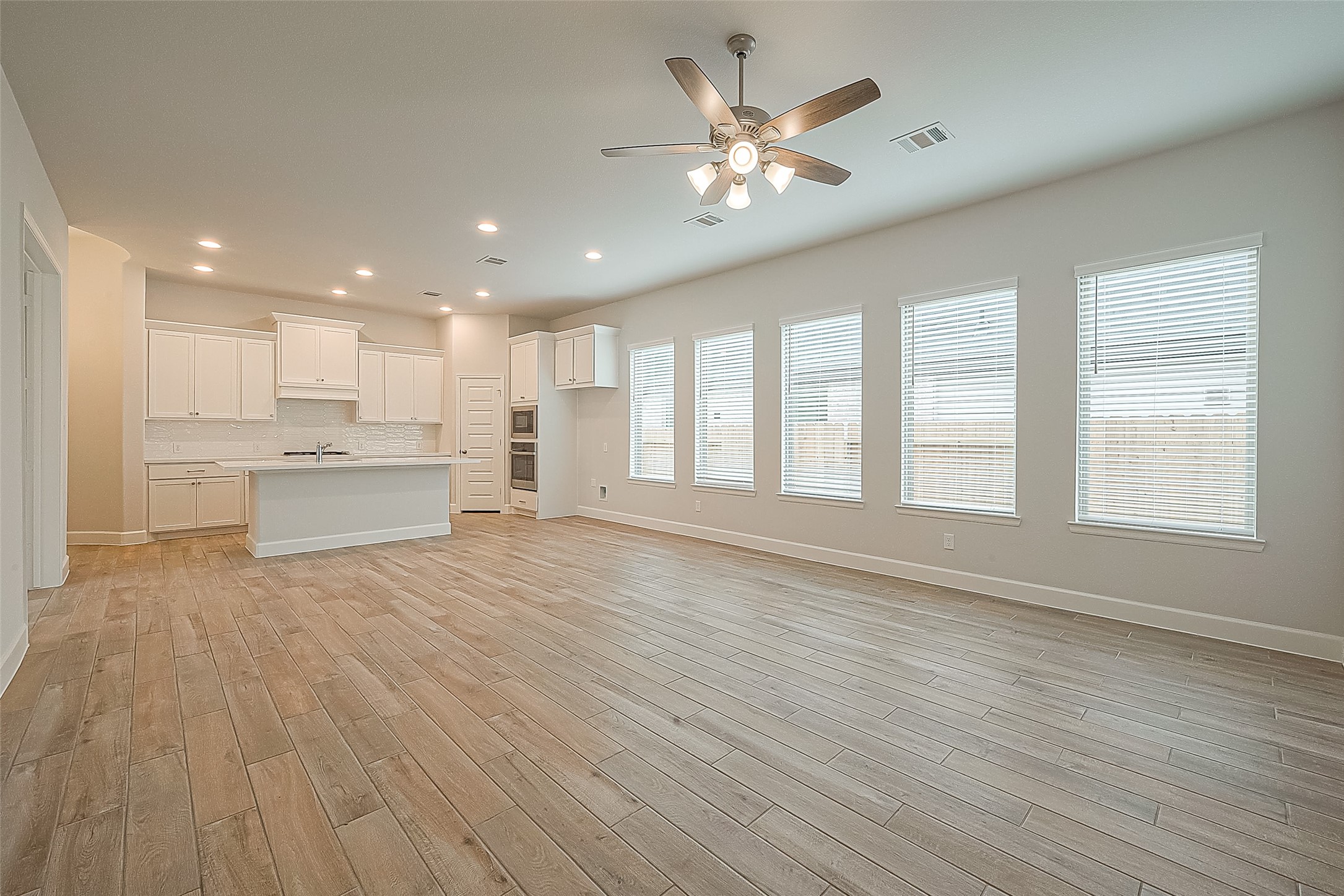 213 McCrea Court, Montgomery, TX 77316