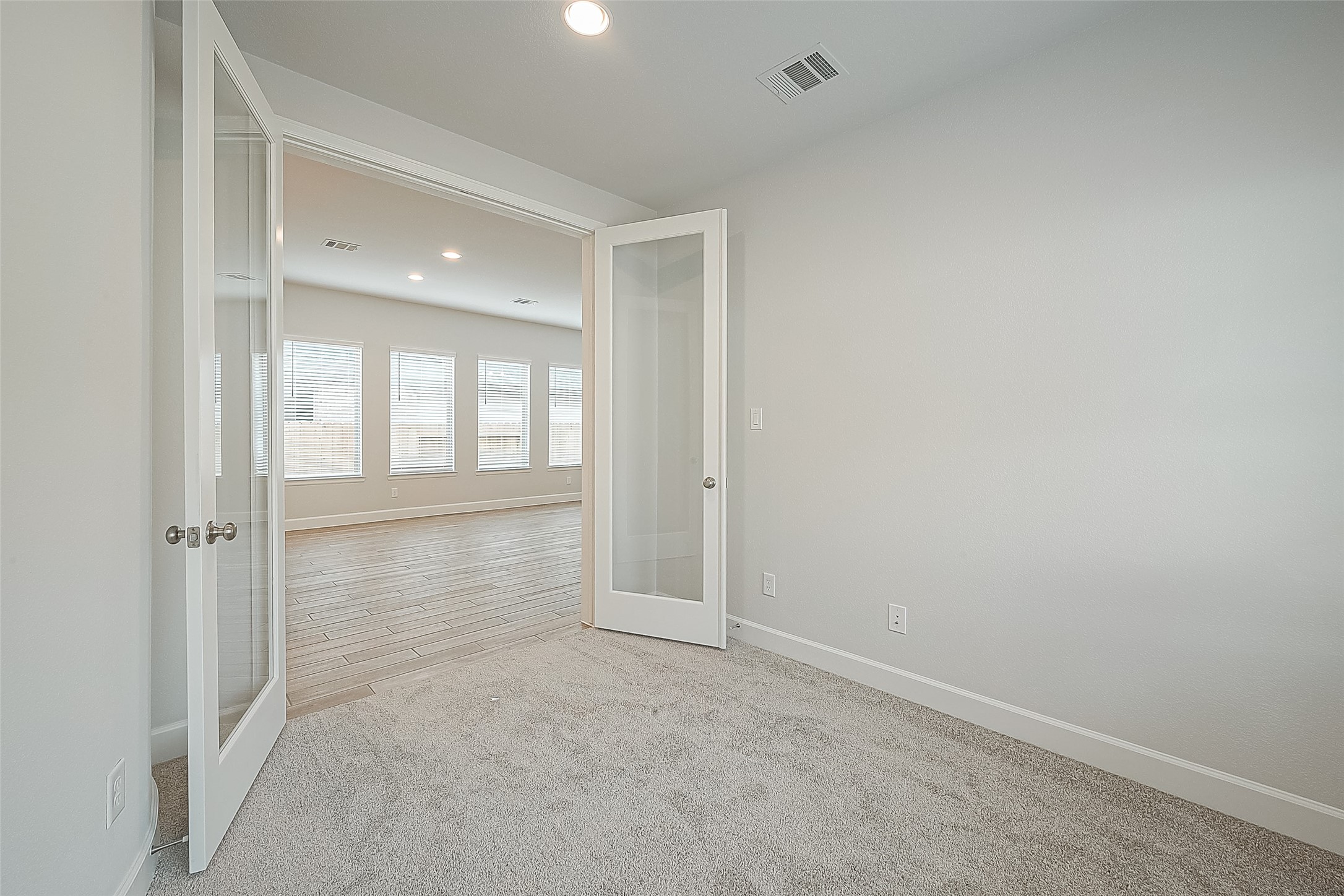 213 McCrea Court, Montgomery, TX 77316