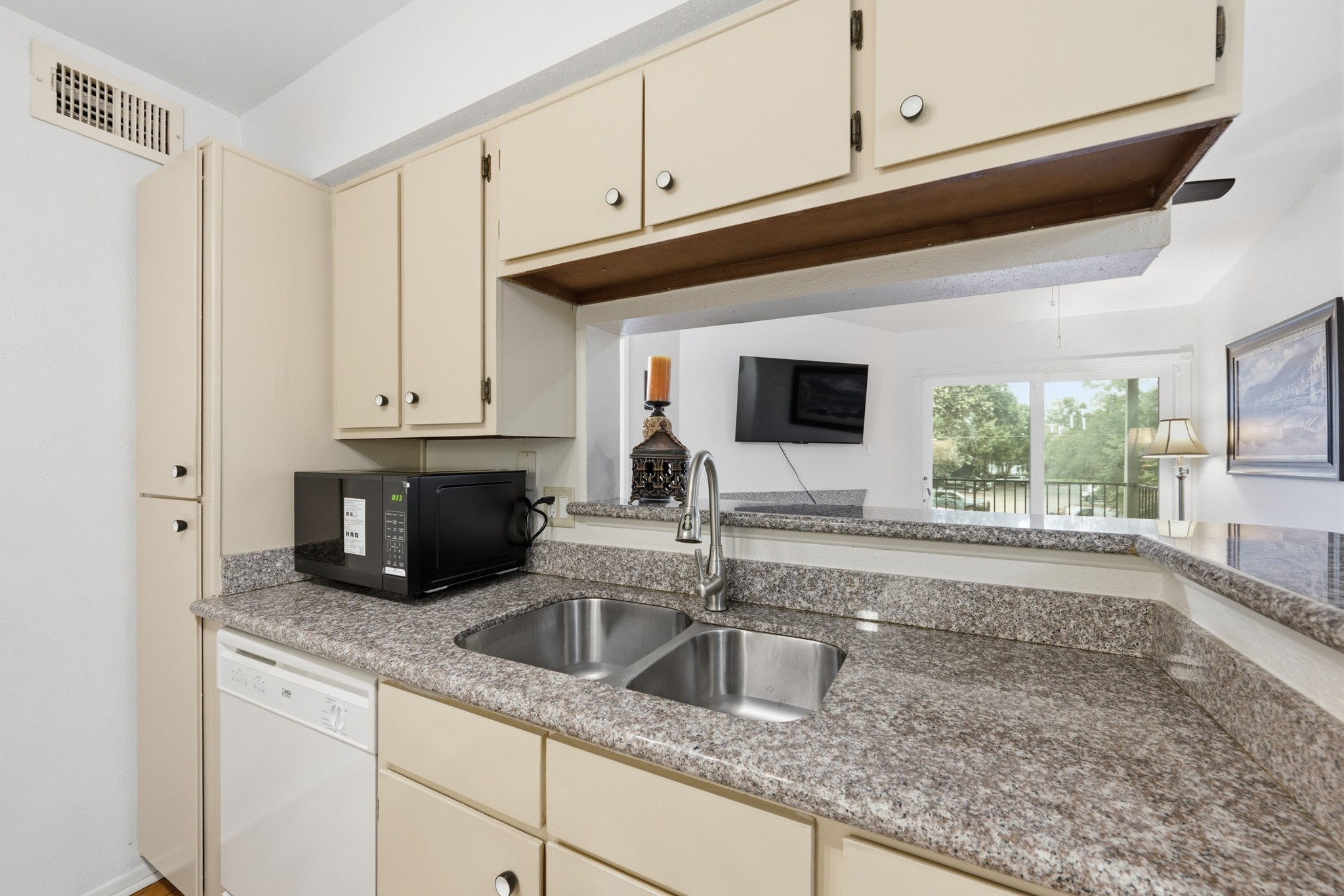 18800 Egret Bay Boulevard, #300, Webster, TX 77058