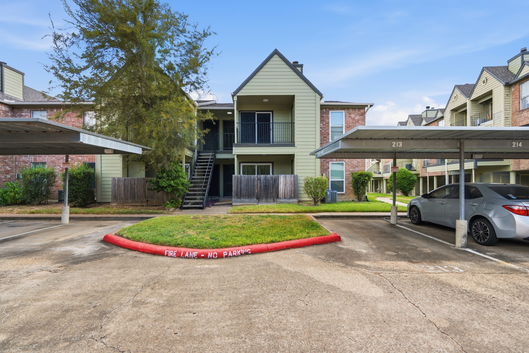 18800 Egret Bay Boulevard, #300, Webster, TX 77058