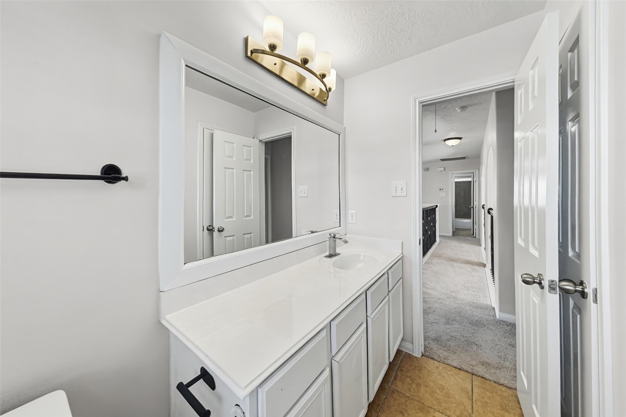 802 Glen Abbey Drive, Katy, TX 77494