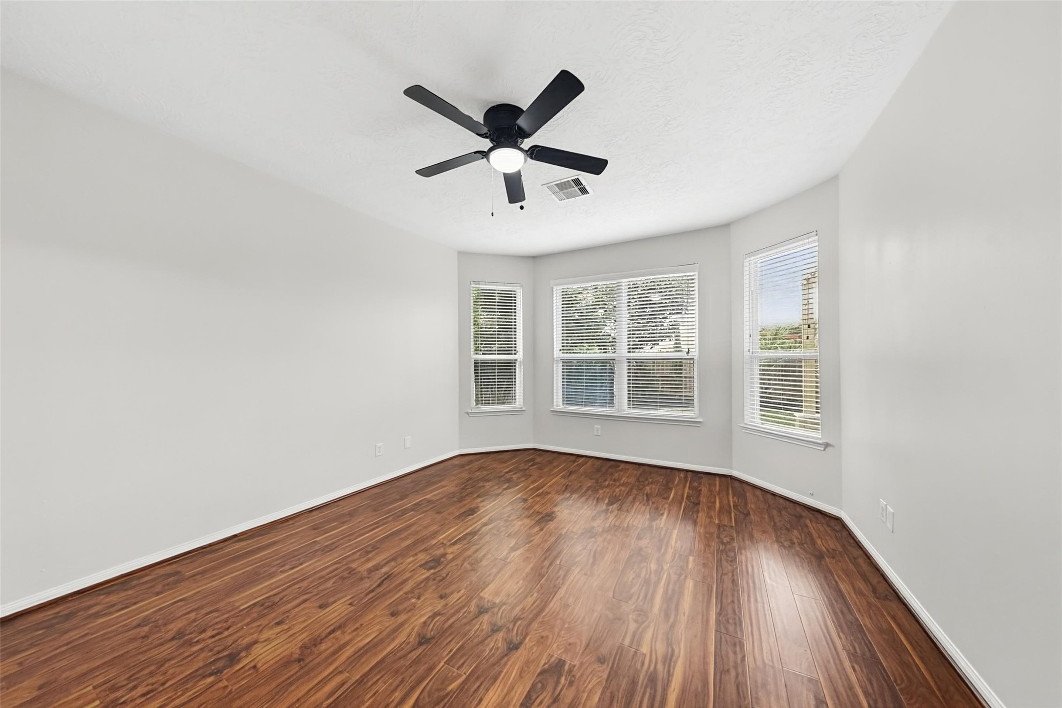 802 Glen Abbey Drive, Katy, TX 77494