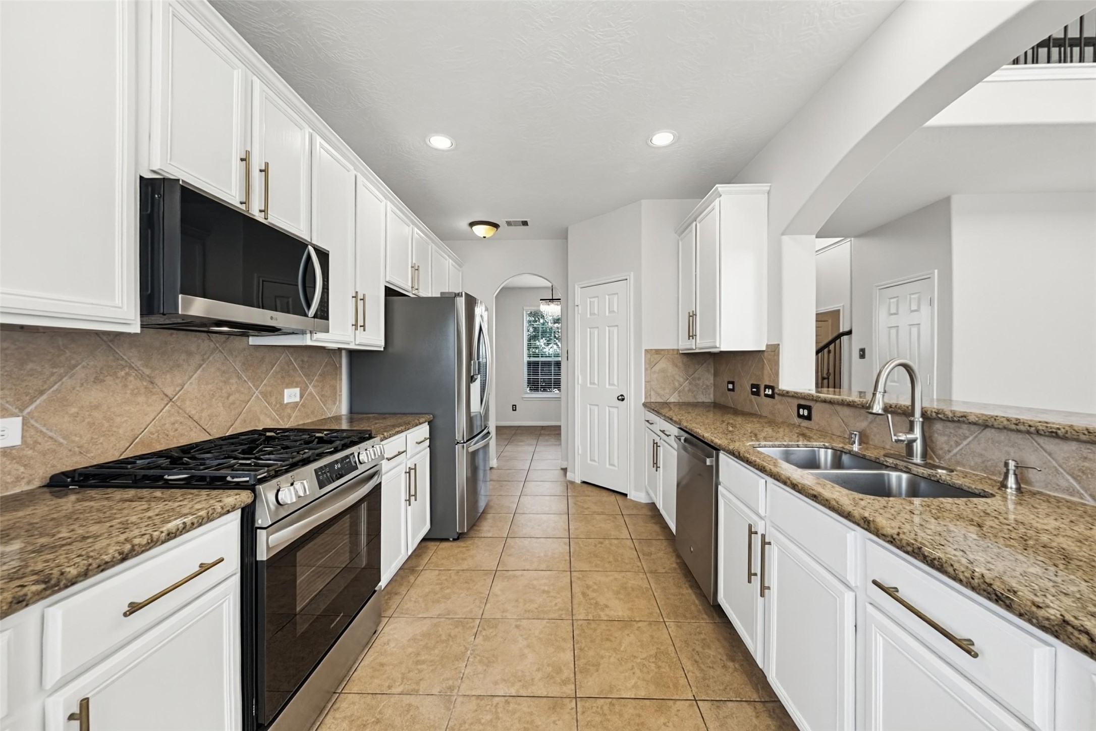 802 Glen Abbey Drive, Katy, TX 77494
