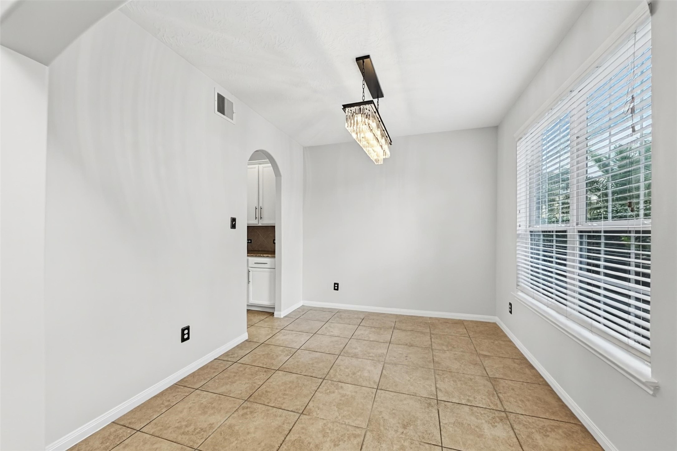 802 Glen Abbey Drive, Katy, TX 77494