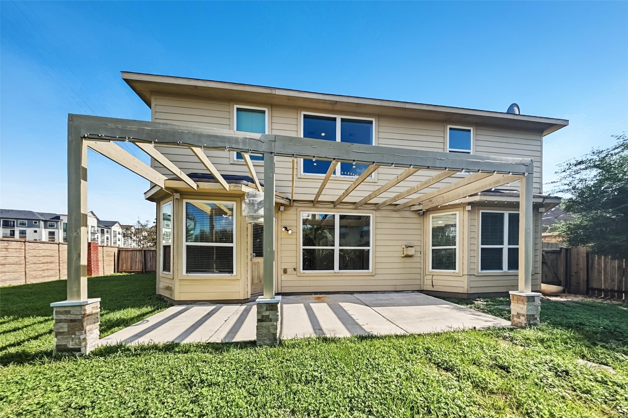 802 Glen Abbey Drive, Katy, TX 77494