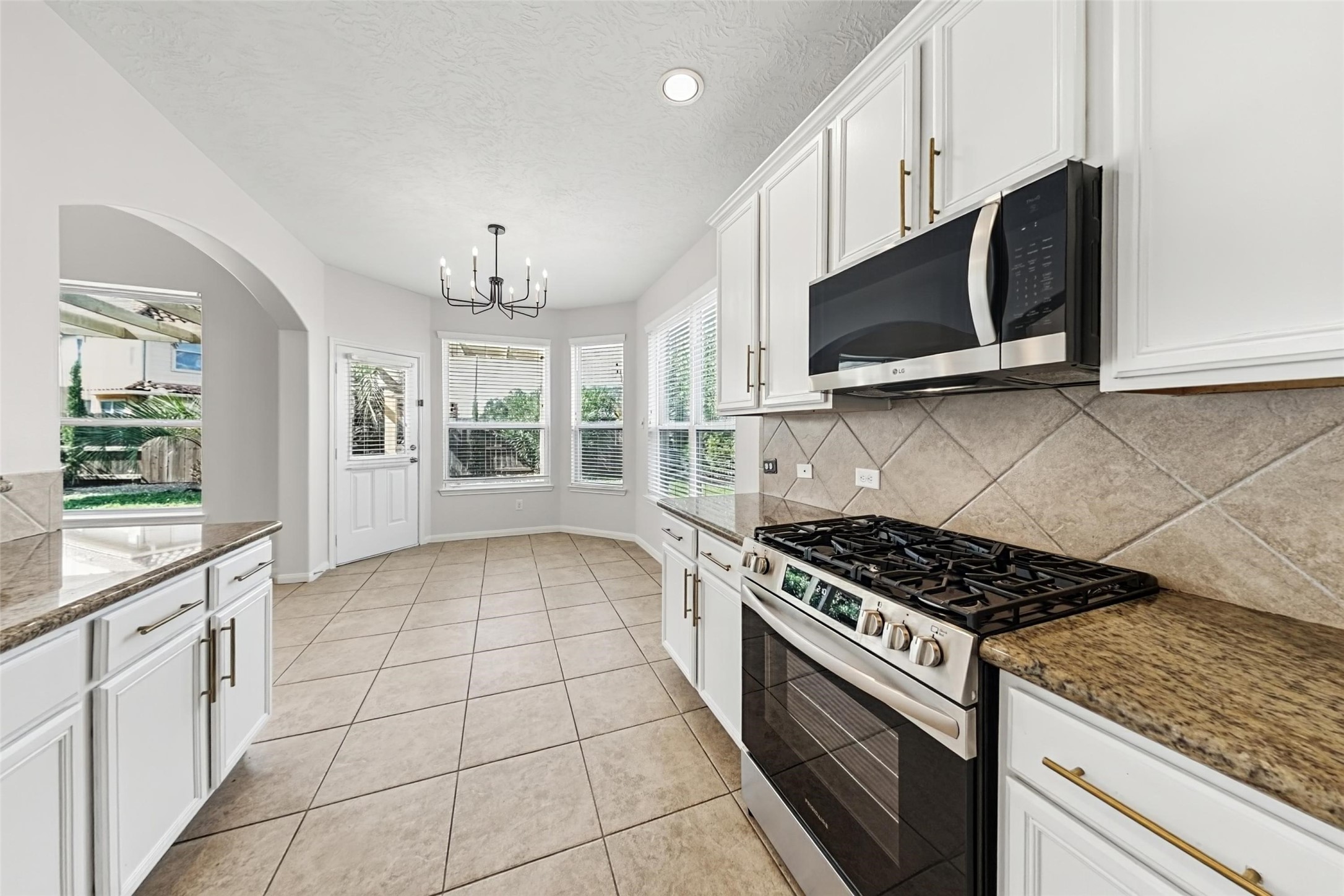 802 Glen Abbey Drive, Katy, TX 77494