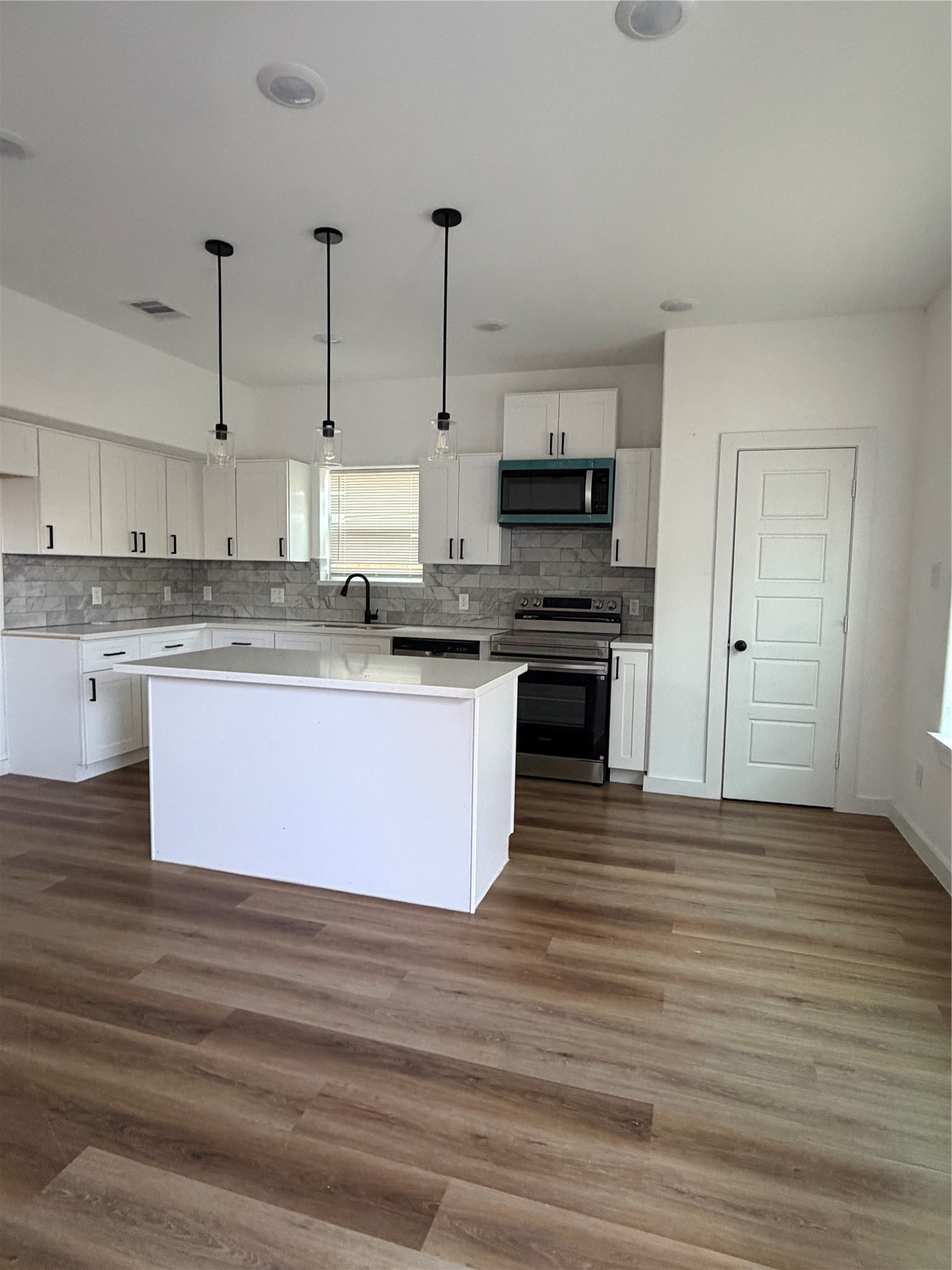 8019 Birmingham Street, #B, Houston, TX 77028