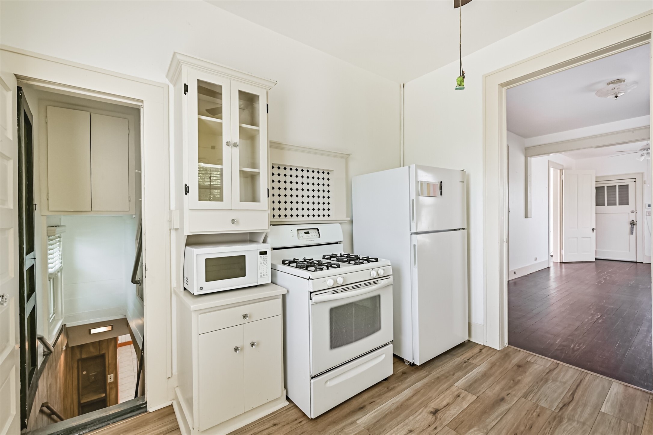 1102 9th Street, Galveston, TX 77550