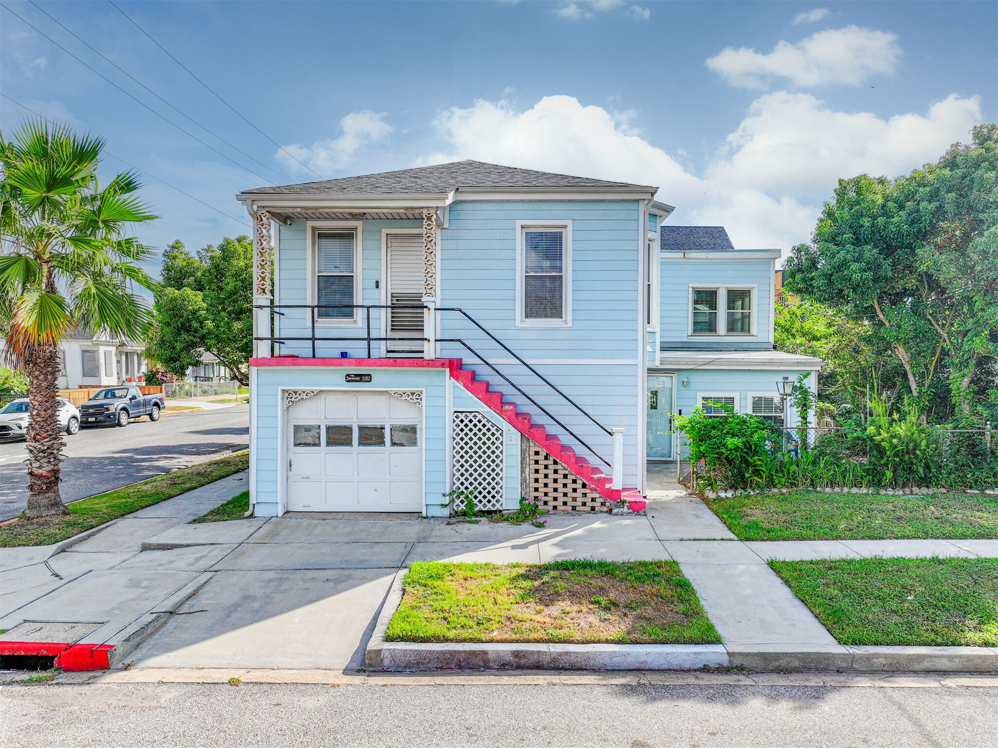 1102 9th Street, Galveston, TX 77550