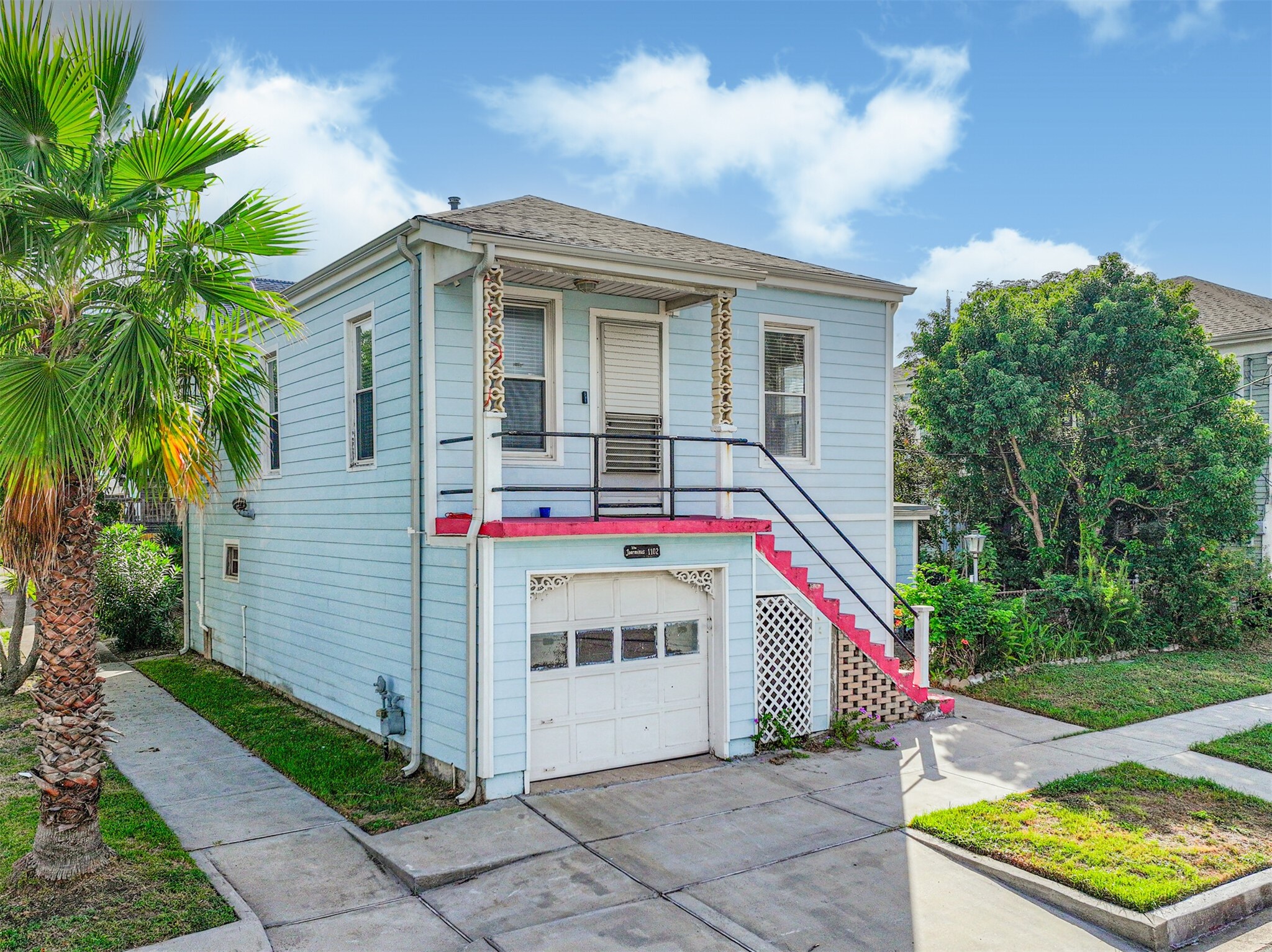 1102 9th Street, Galveston, TX 77550