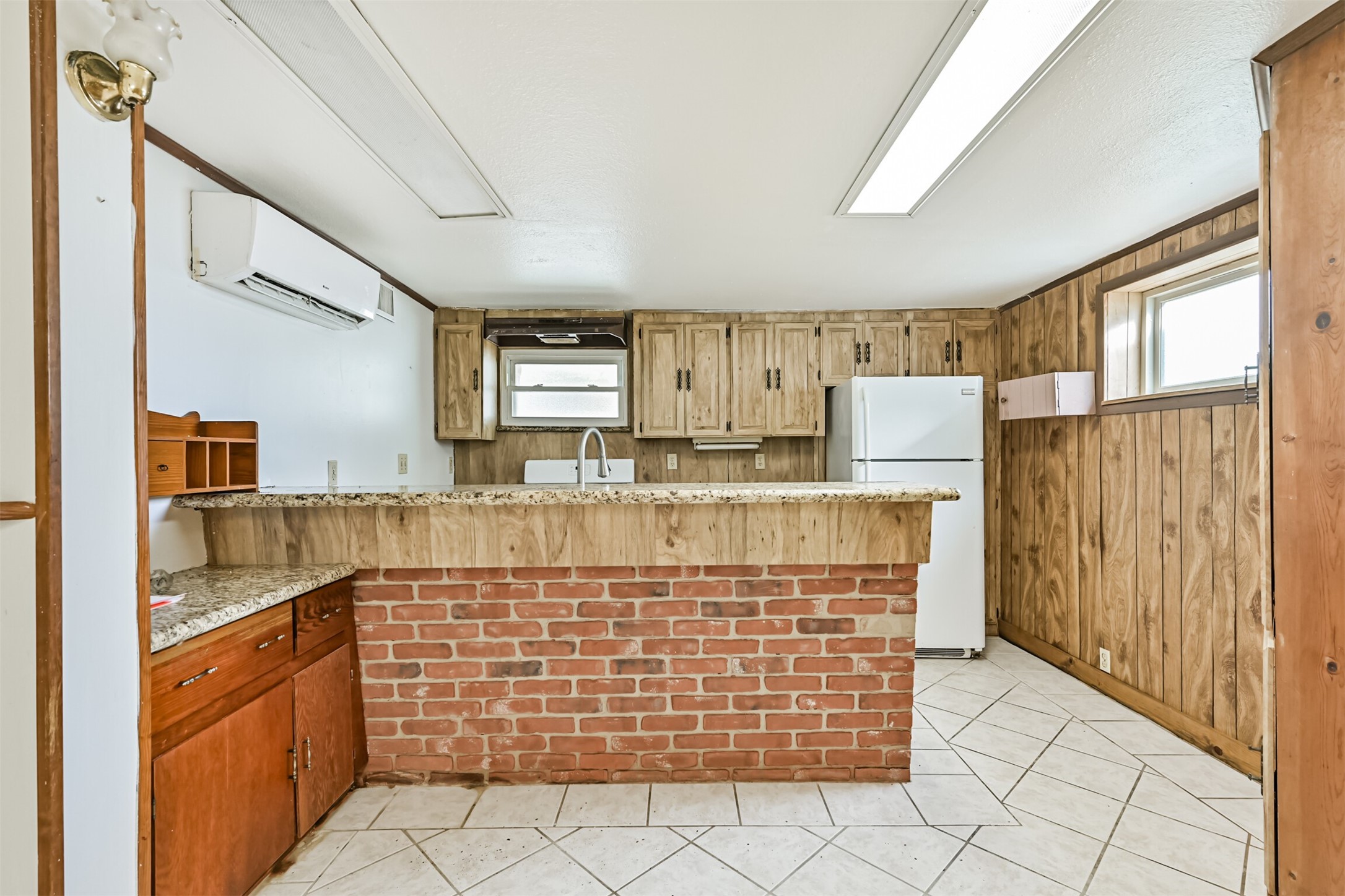 1102 9th Street, Galveston, TX 77550