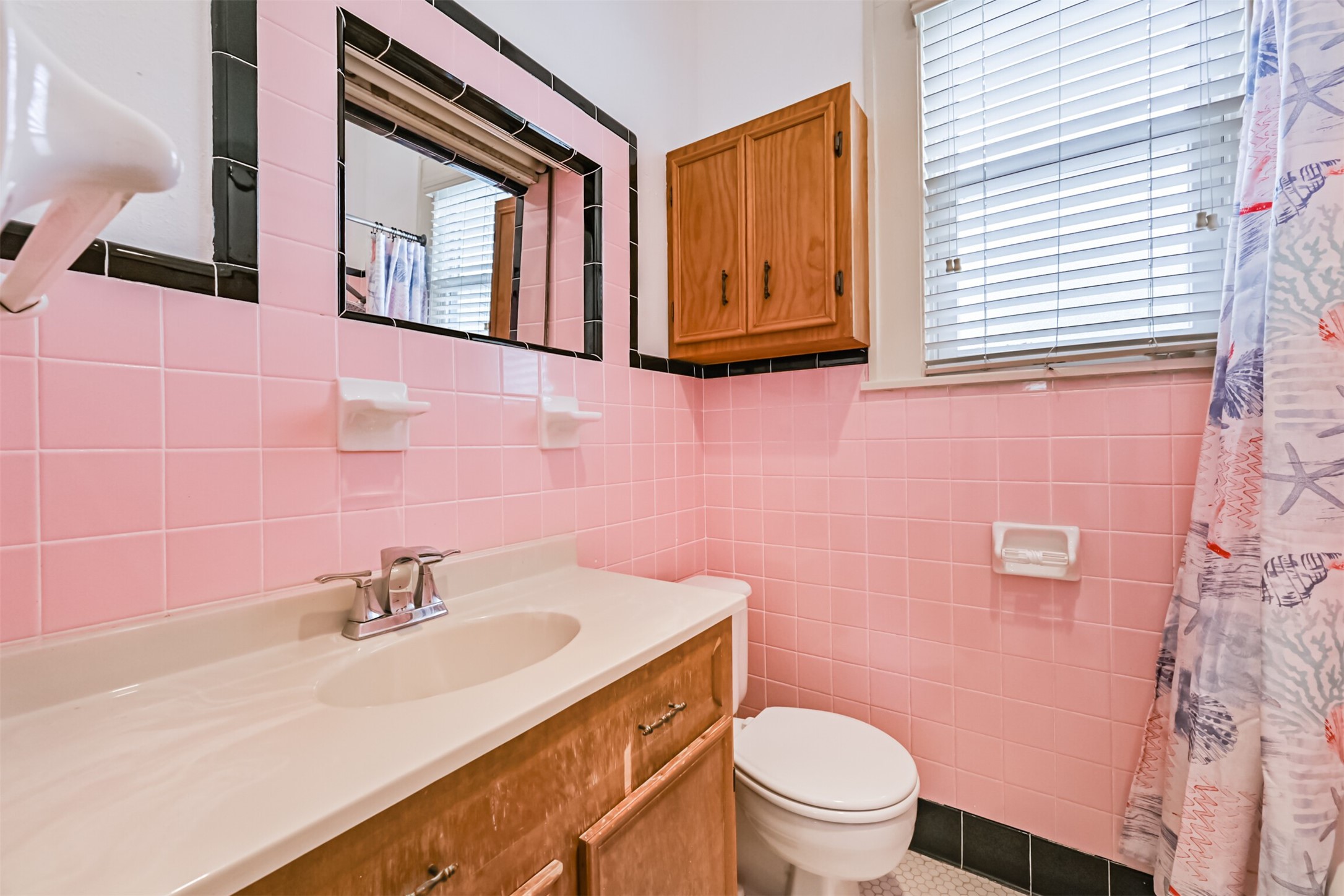 1102 9th Street, Galveston, TX 77550