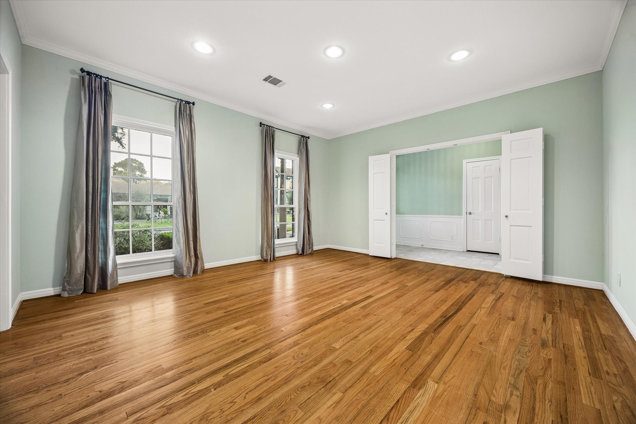 6235 Sugar Hill Drive, Houston, TX 77057