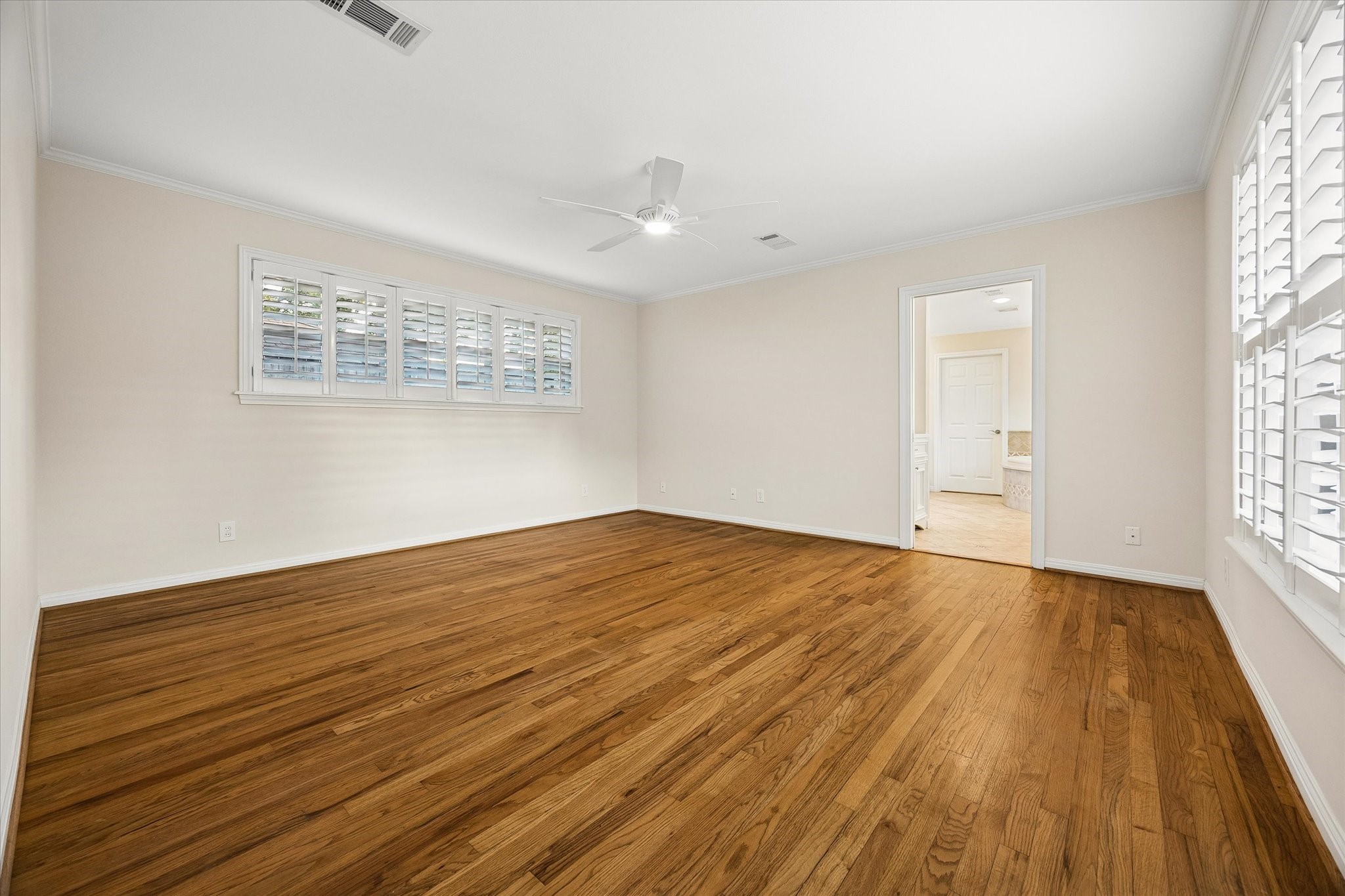 6235 Sugar Hill Drive, Houston, TX 77057