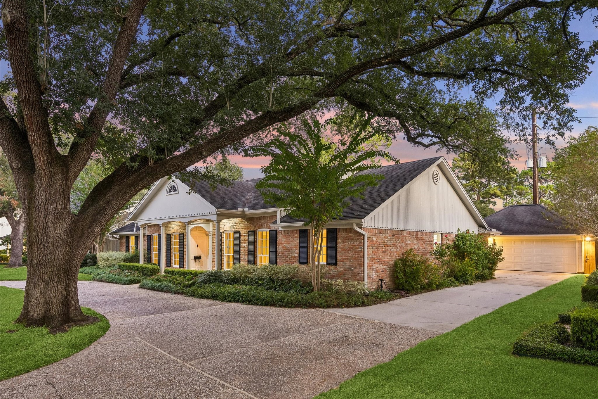 6235 Sugar Hill Drive, Houston, TX 77057