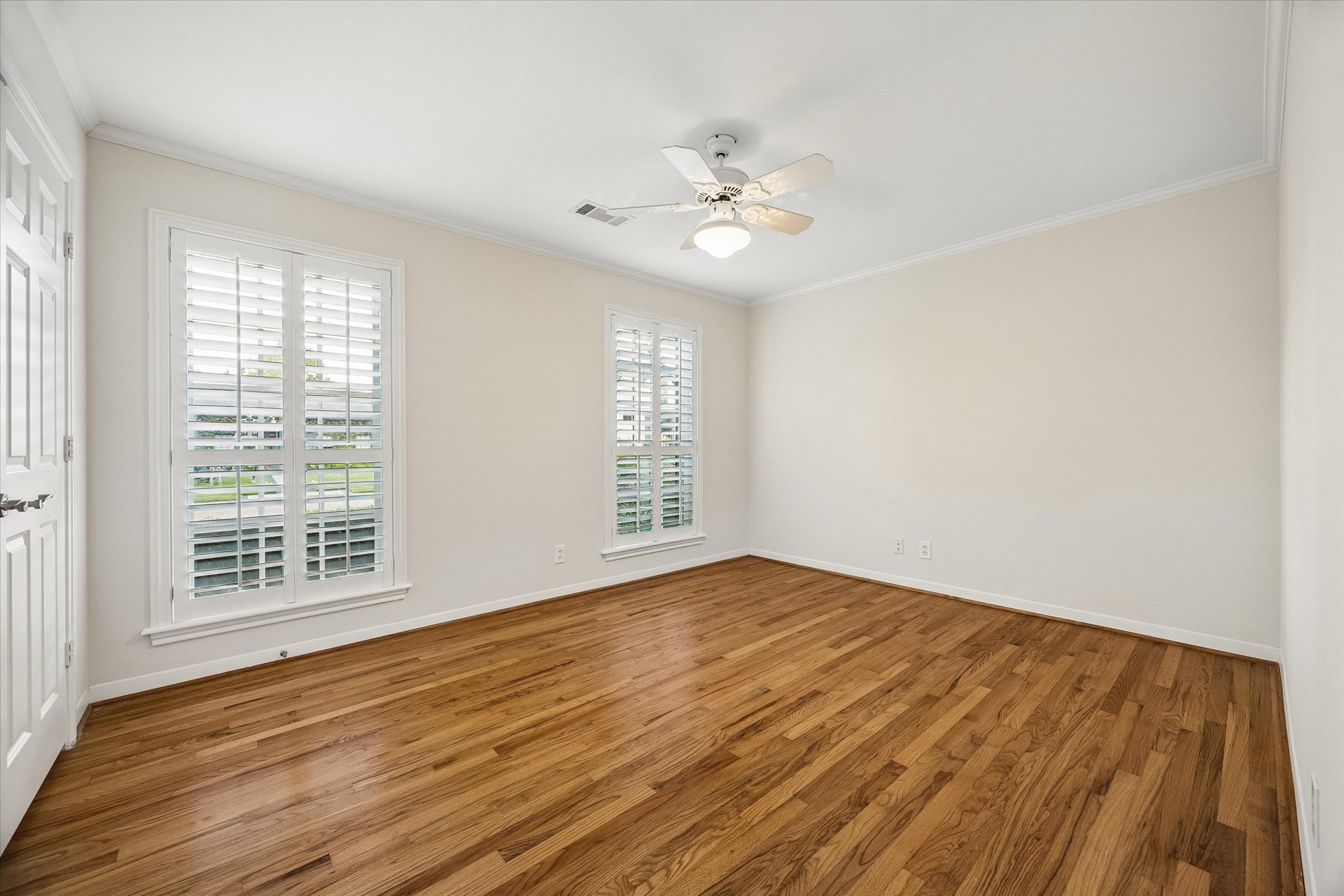 6235 Sugar Hill Drive, Houston, TX 77057