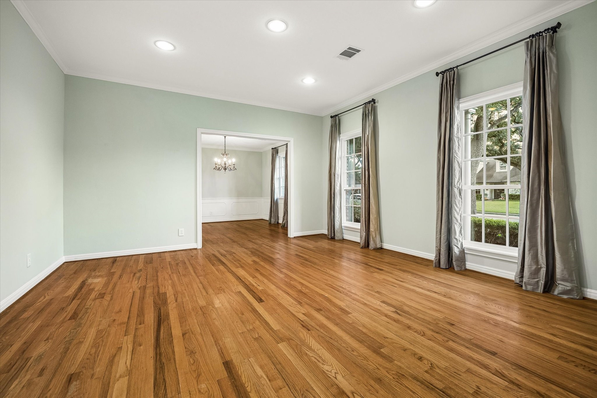 6235 Sugar Hill Drive, Houston, TX 77057