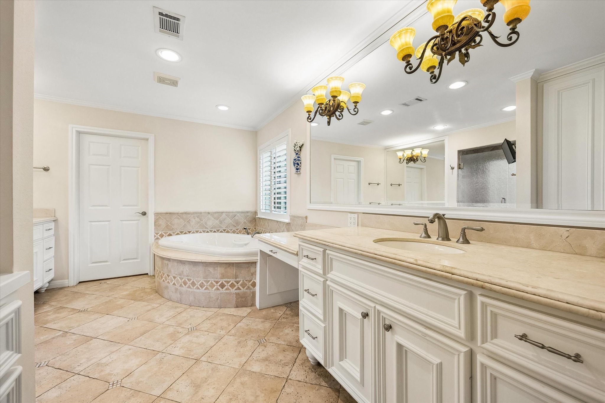 6235 Sugar Hill Drive, Houston, TX 77057