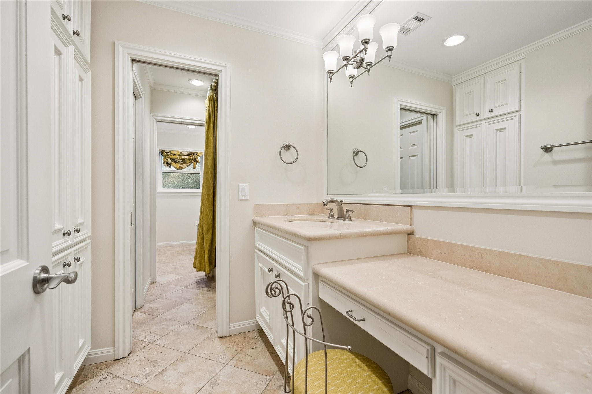 6235 Sugar Hill Drive, Houston, TX 77057
