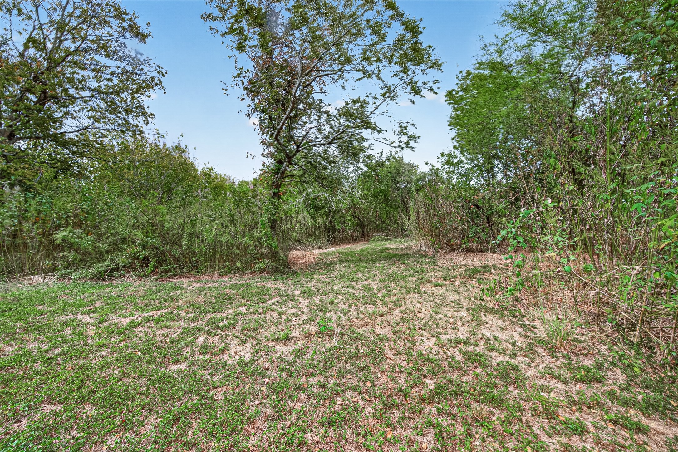 6823 Koeblen Road, Richmond, TX 77469