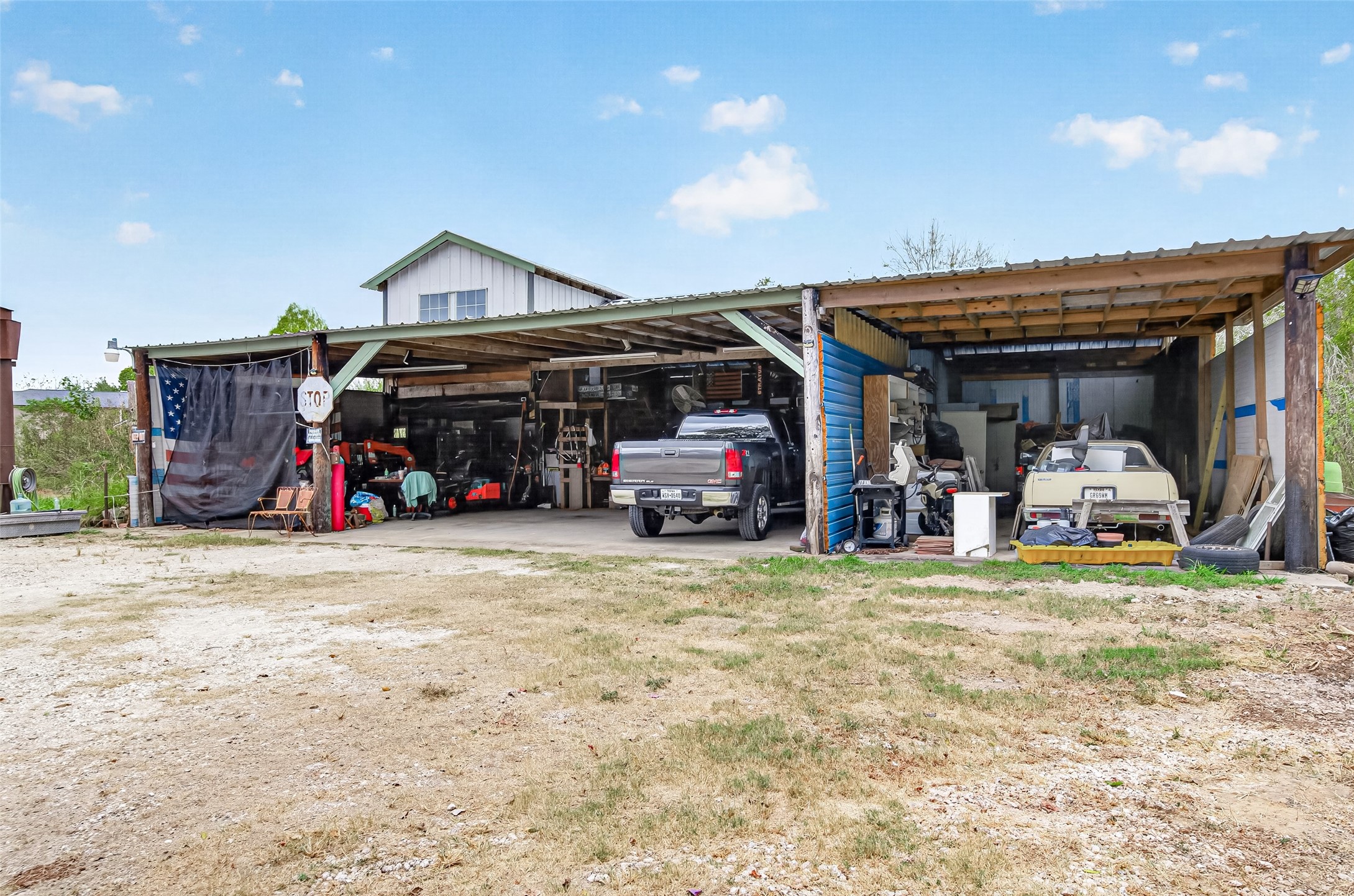 6823 Koeblen Road, Richmond, TX 77469