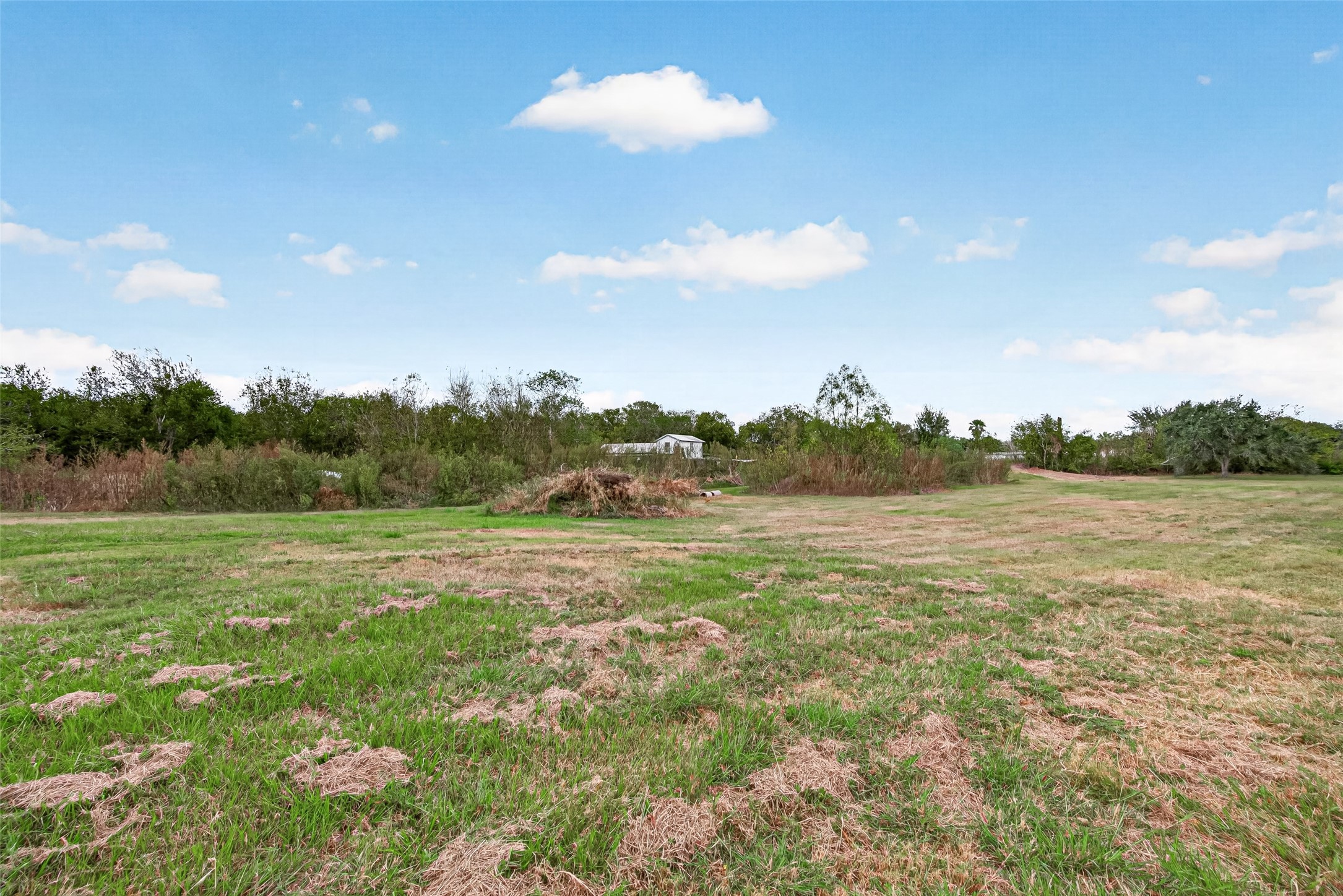 6823 Koeblen Road, Richmond, TX 77469