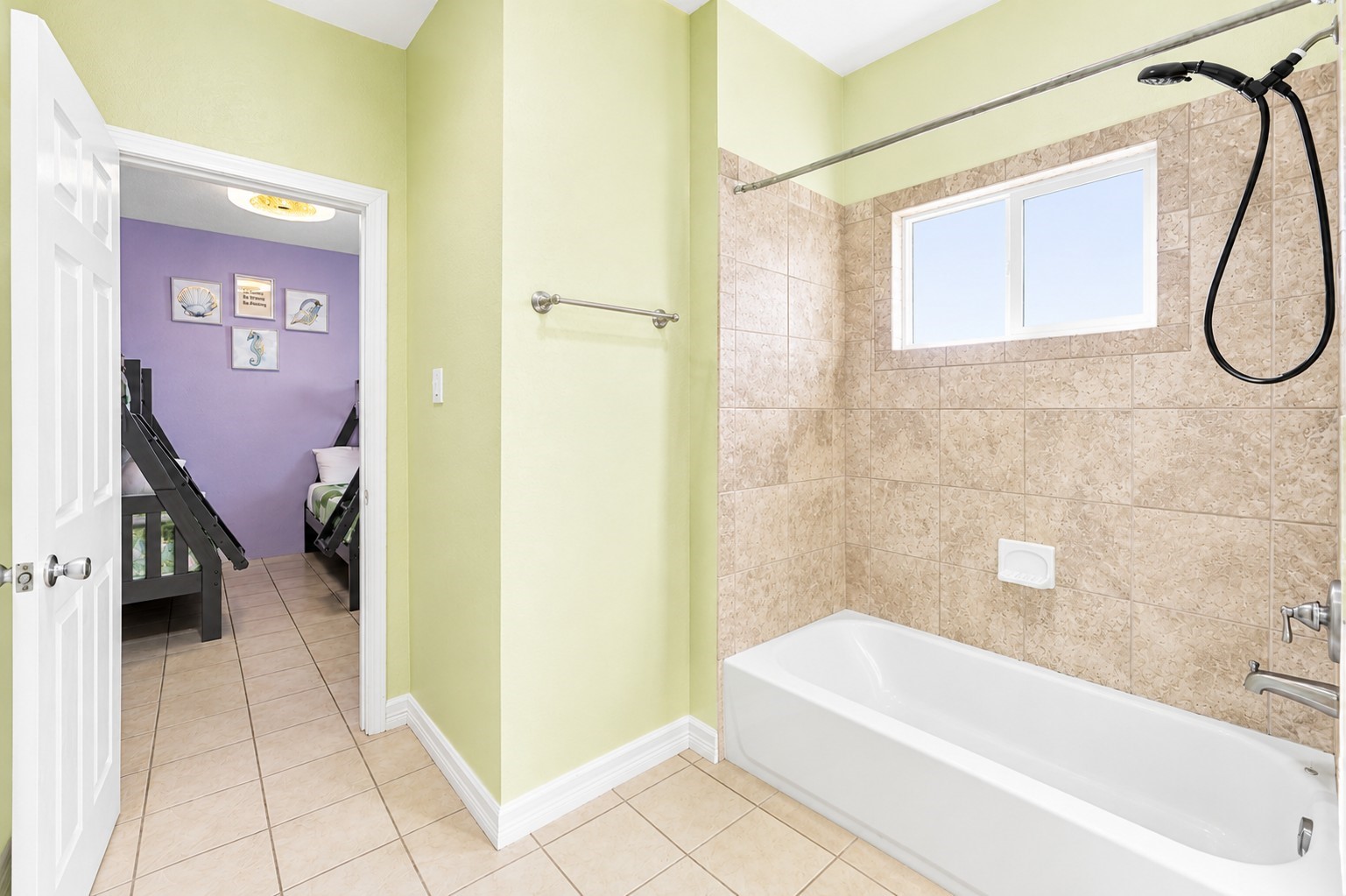 1813 Avenue A, Dickinson, TX 77539