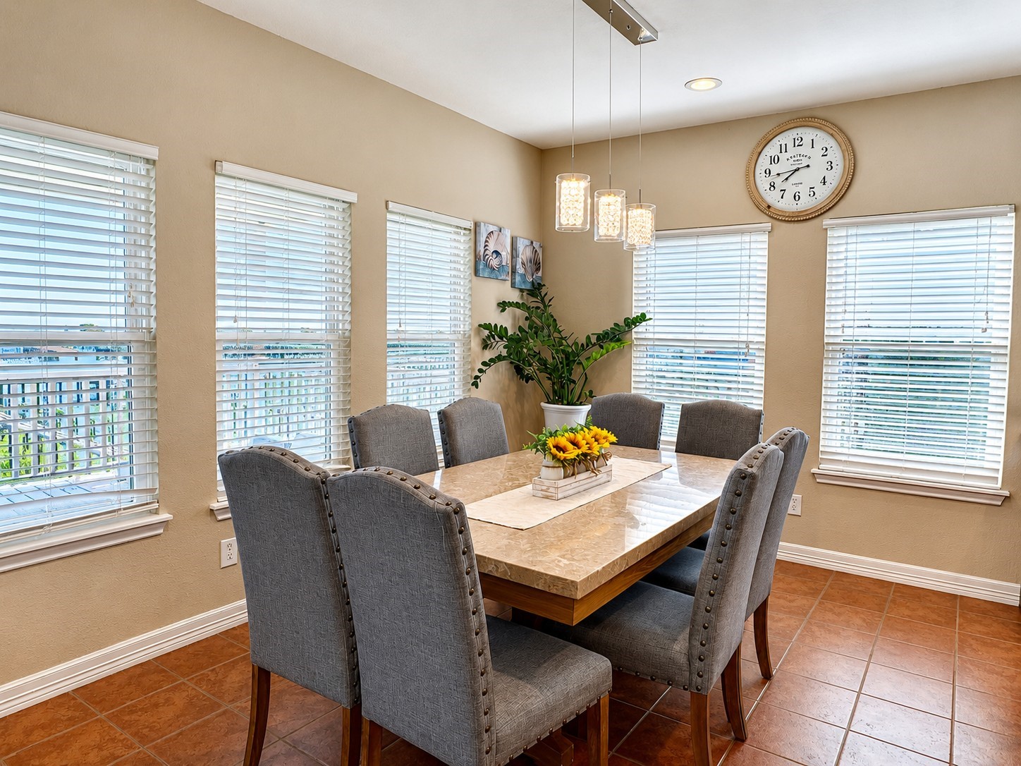 1813 Avenue A, Dickinson, TX 77539