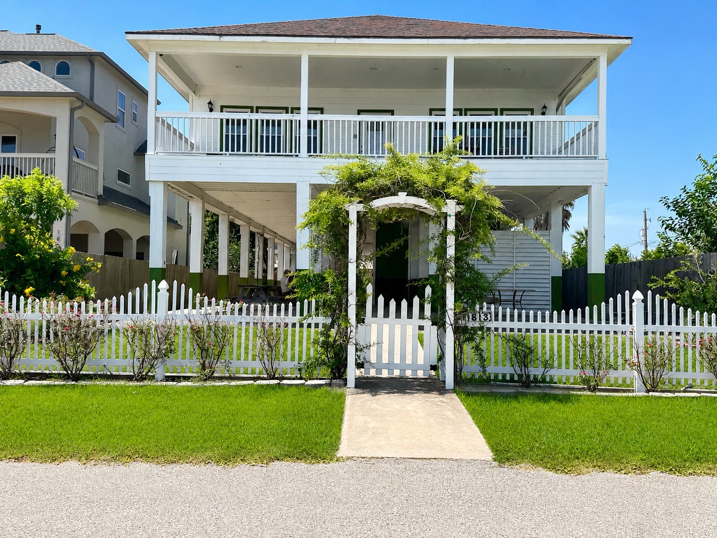 1813 Avenue A, Dickinson, TX 77539 1813 Avenue A, Dickinson, TX 77539