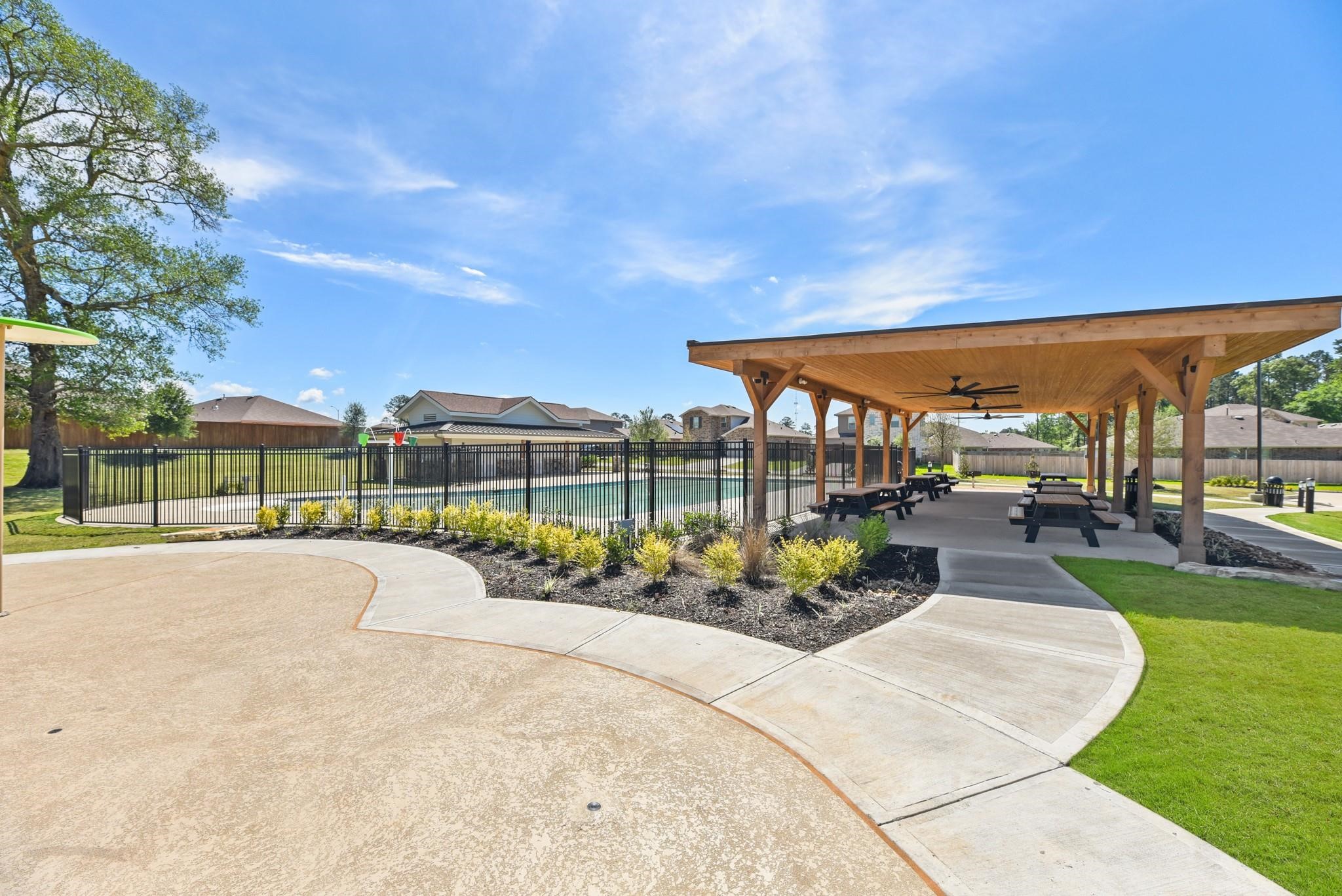 14960 Ivy Blossom Drive, Magnolia, TX 77354