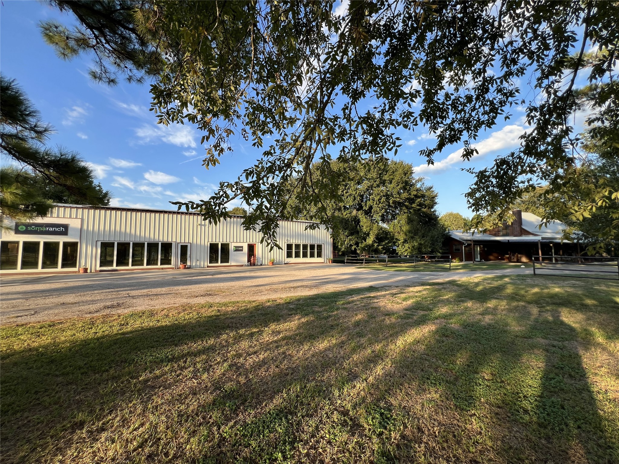 10176 Pooles Road, Montgomery, TX 77356