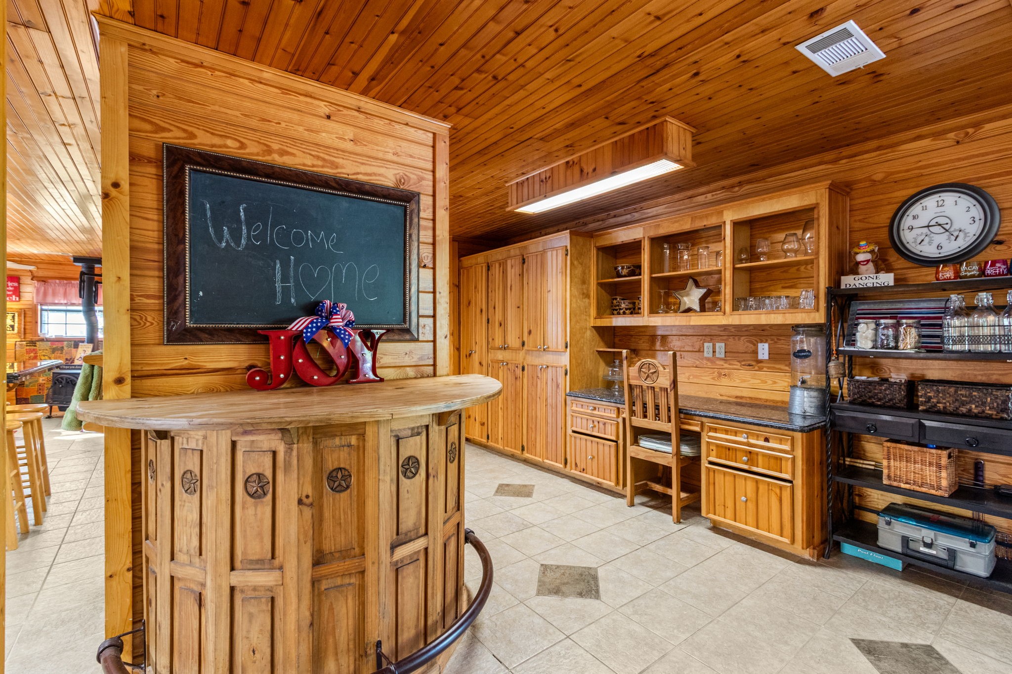 10176 Pooles Road, Montgomery, TX 77356