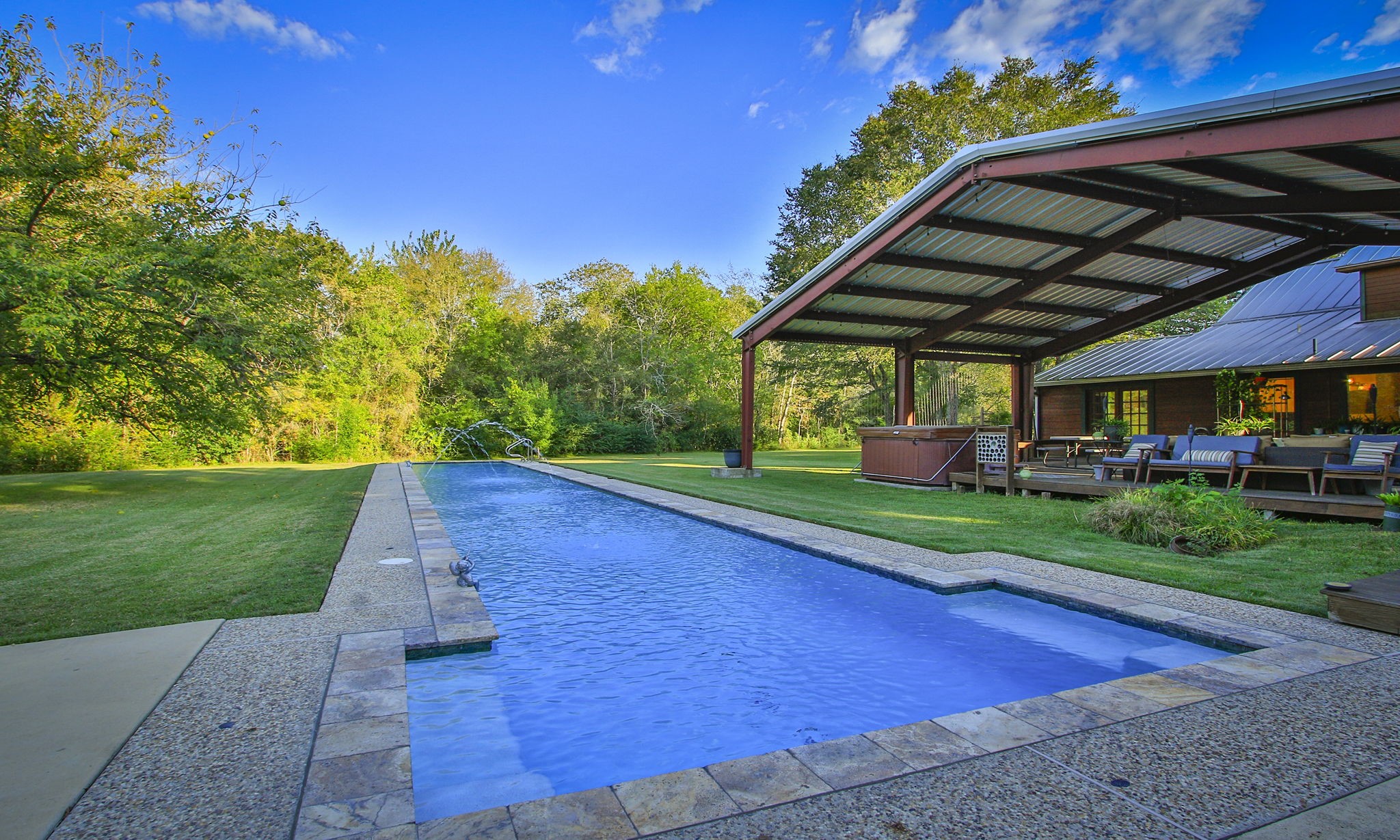 10176 Pooles Road, Montgomery, TX 77356