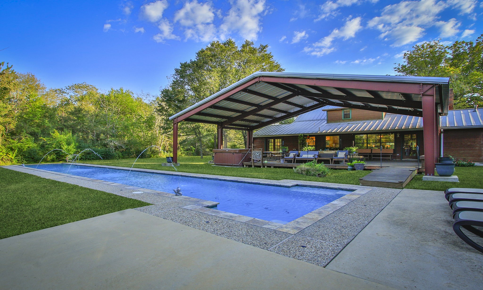 10176 Pooles Road, Montgomery, TX 77356