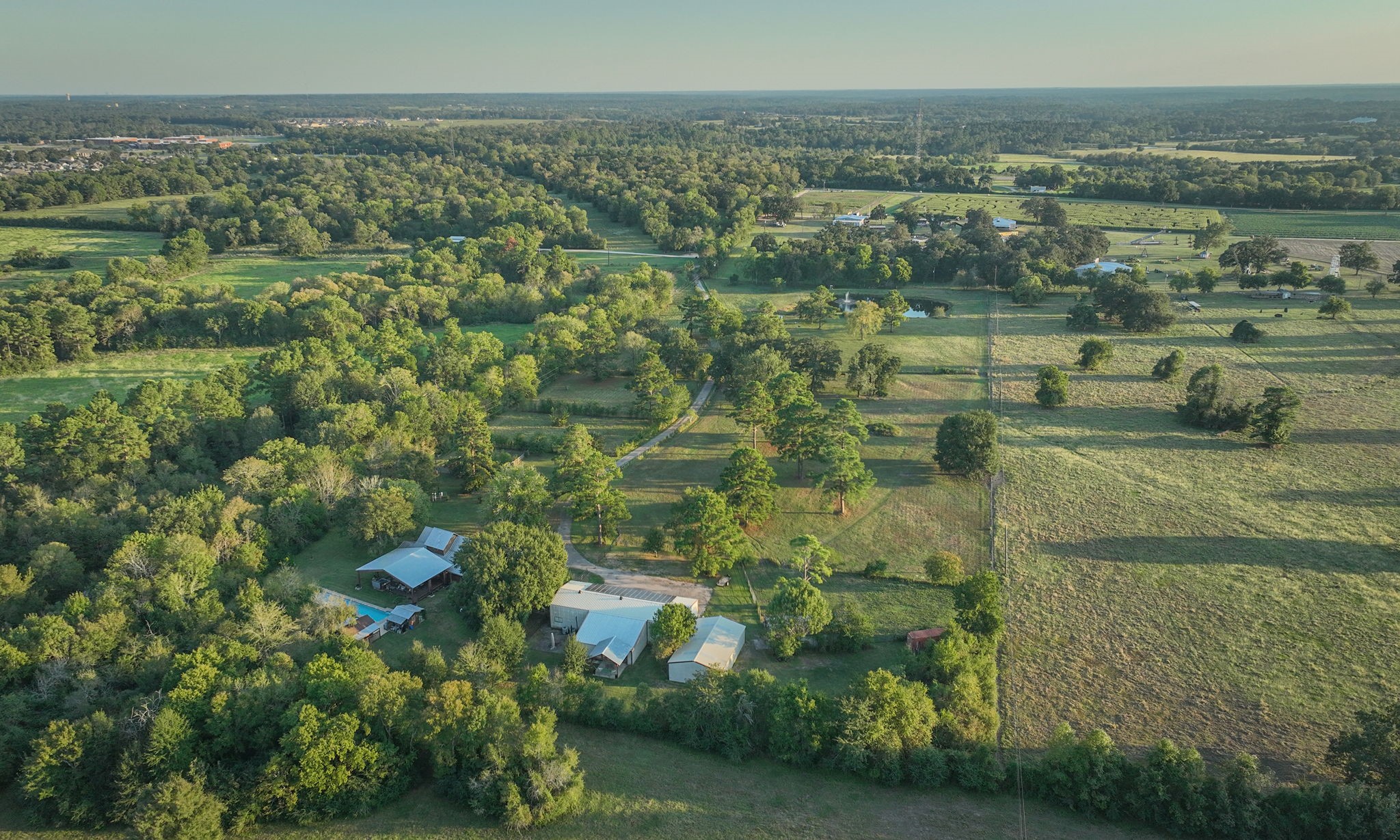 10176 Pooles Road, Montgomery, TX 77356