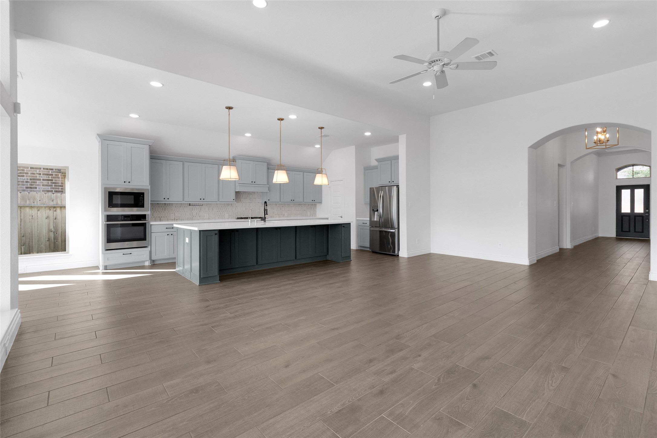 13610 Thunder Stone Ln, Pearland, TX 77584 13610 Thunder Stone Ln, Pearland, TX 77584