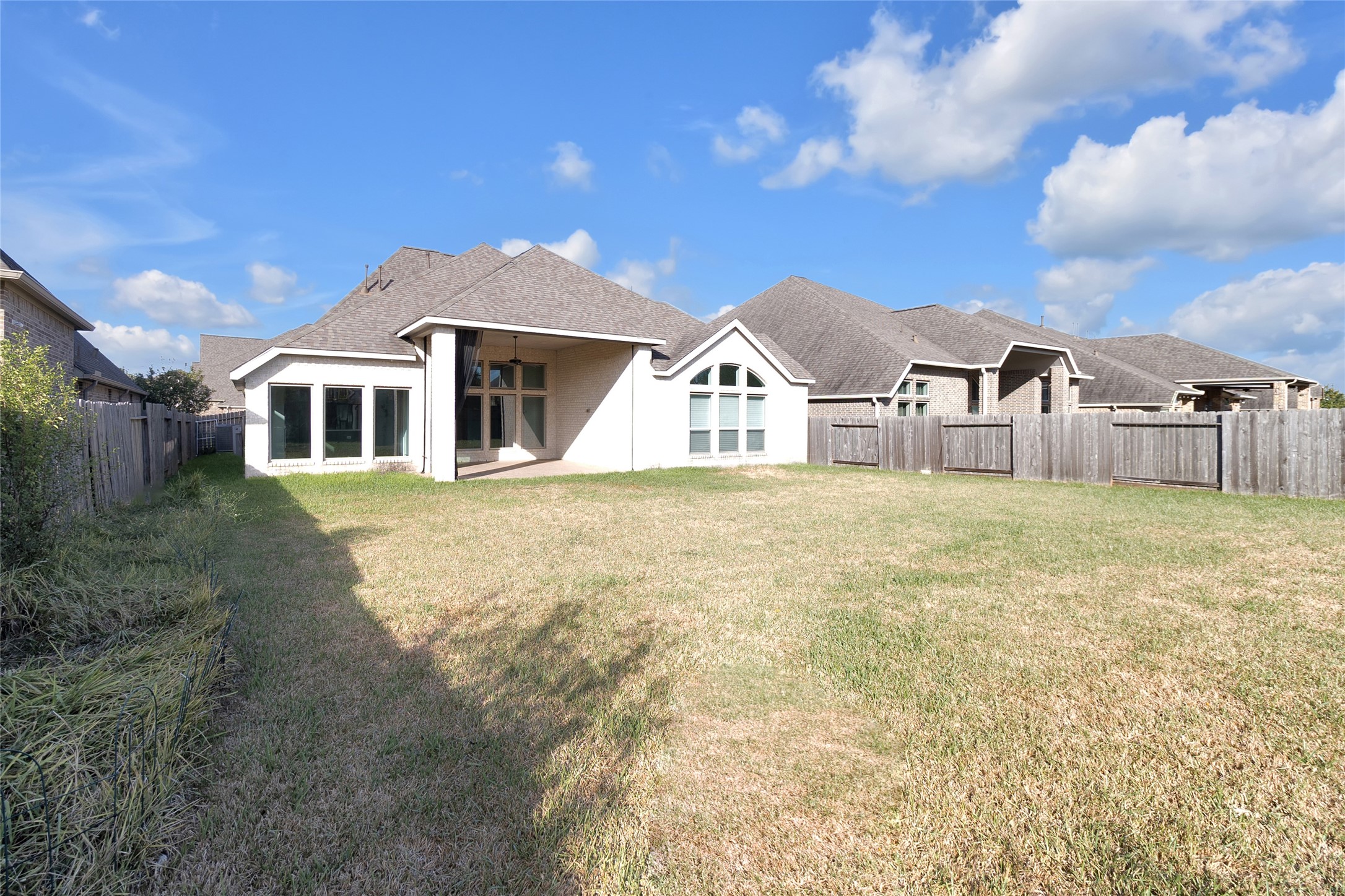 13610 Thunder Stone Ln, Pearland, TX 77584