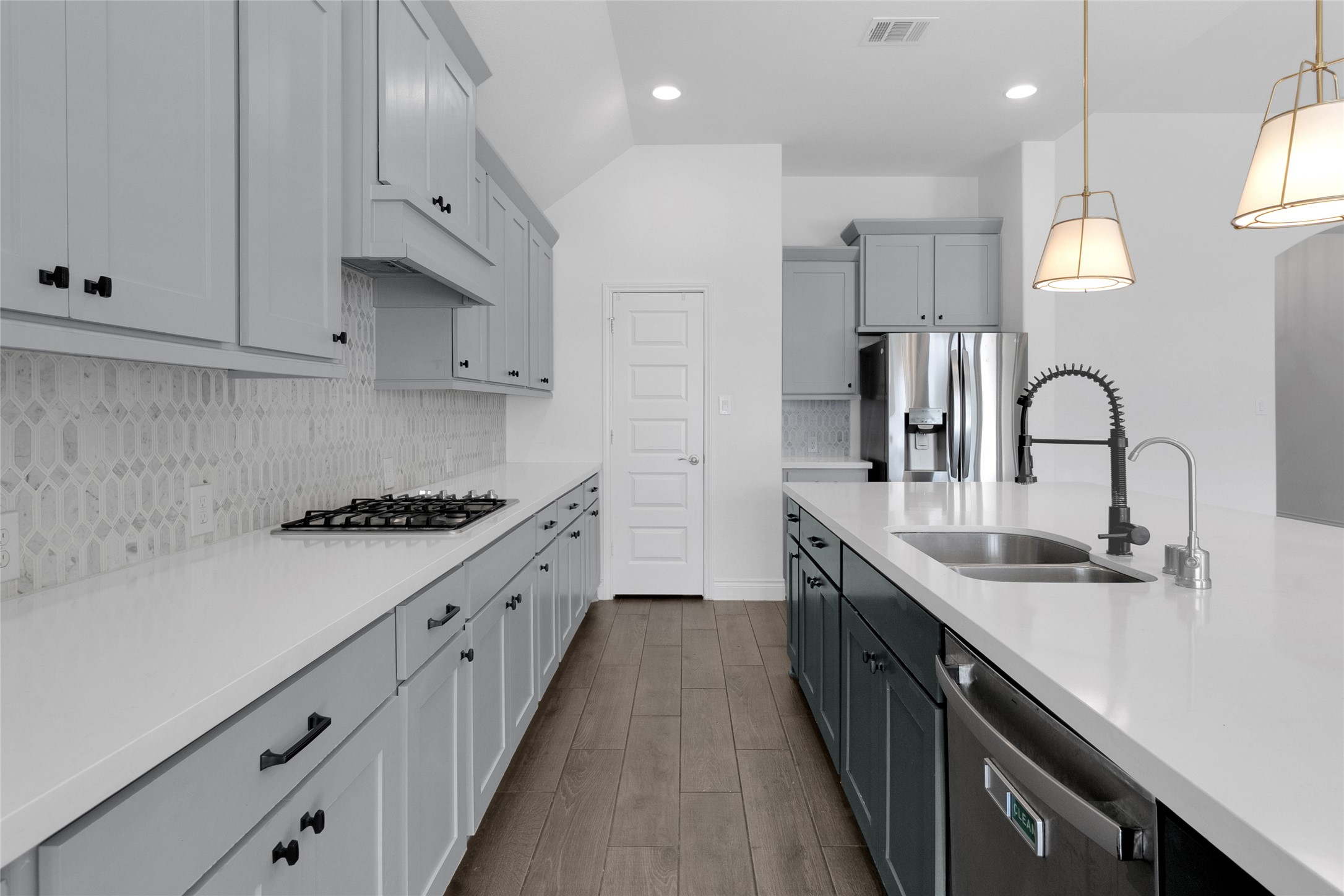 13610 Thunder Stone Ln, Pearland, TX 77584
