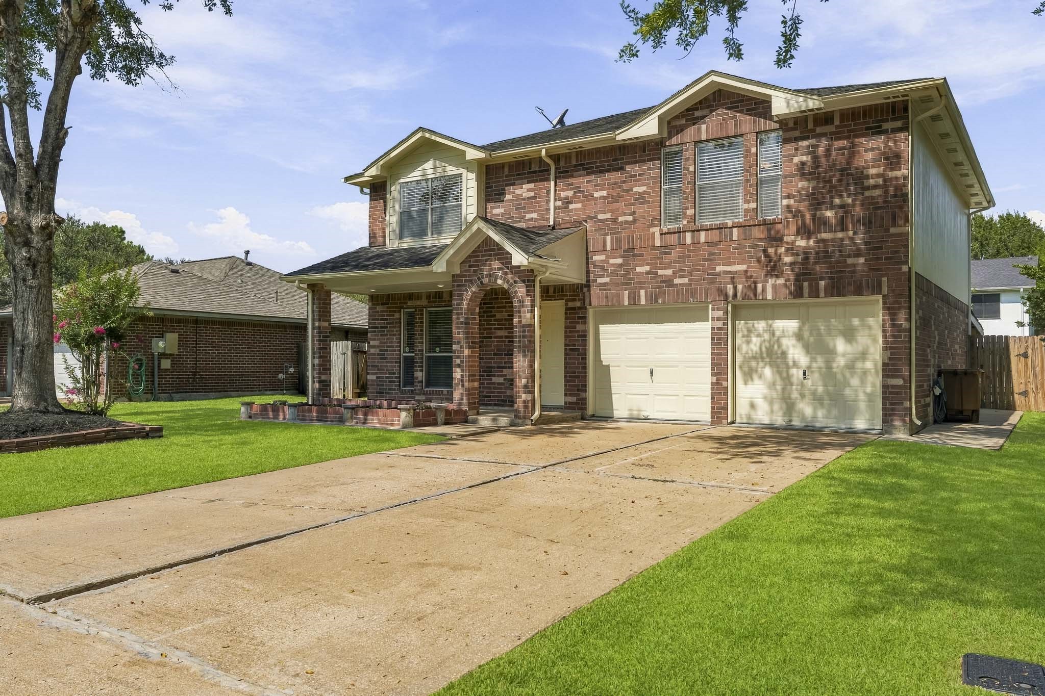 5815 Red River Drive, Dickinson, TX 77539