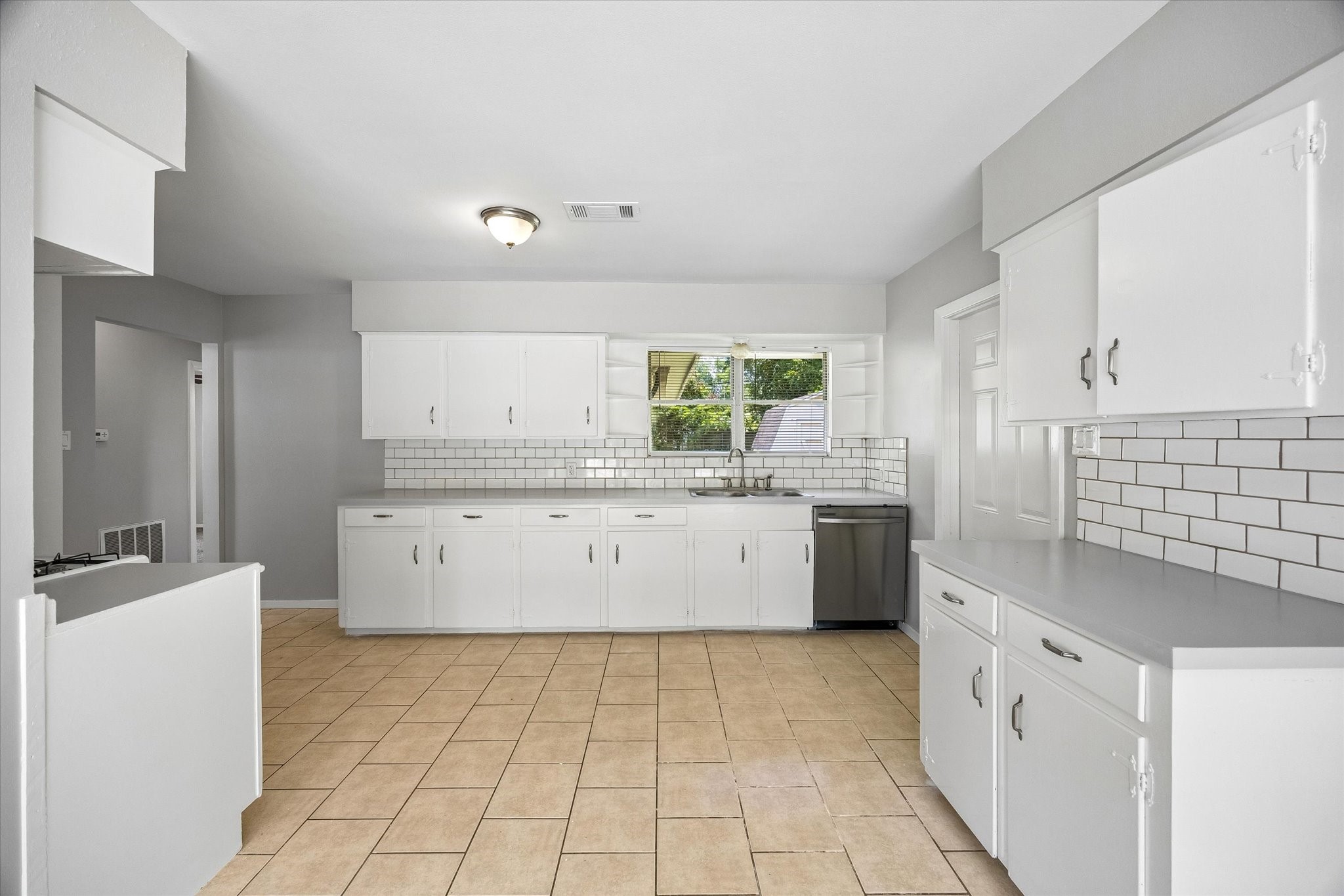 10214 Torrington Lane, Houston, TX 77075