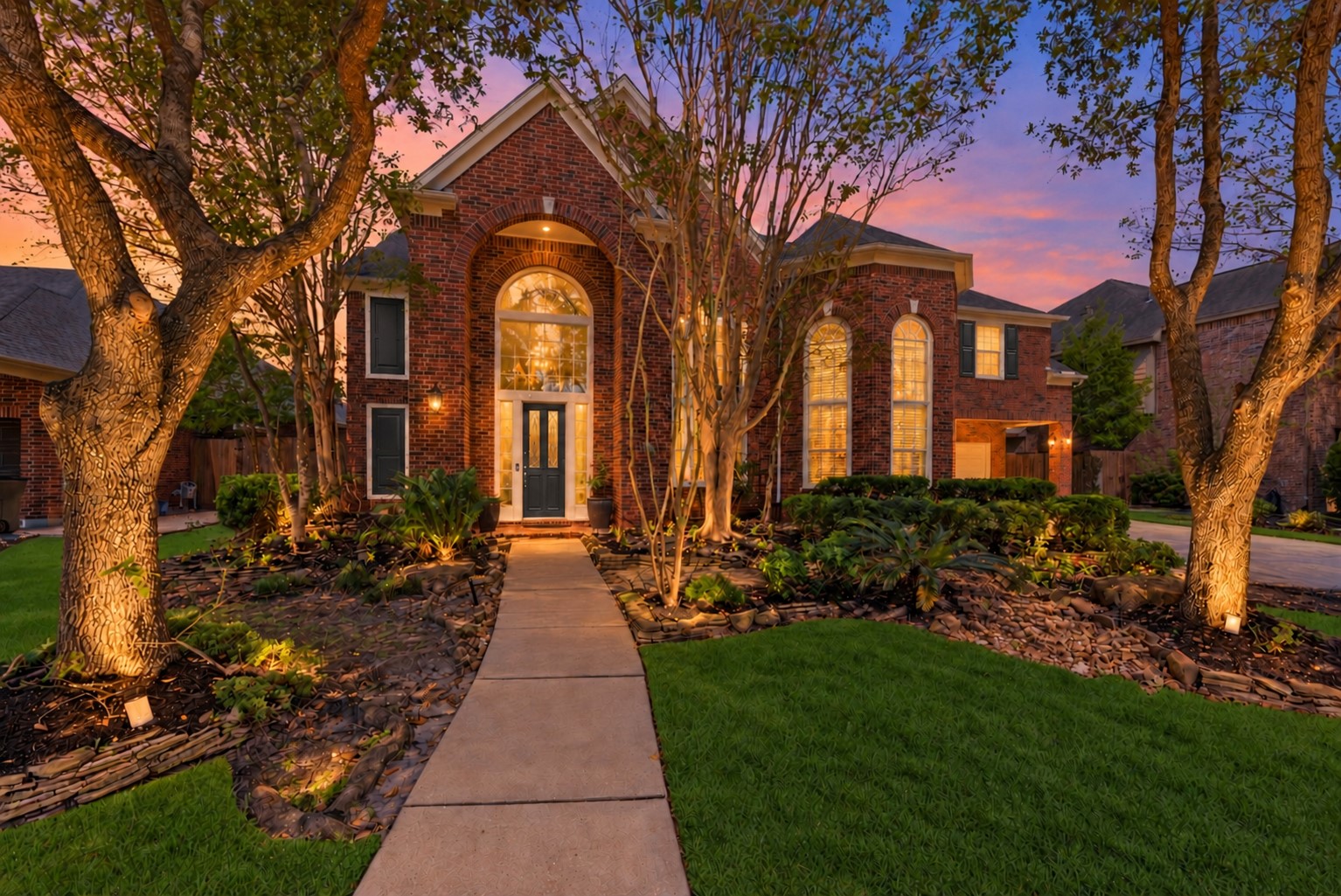Beautiful estate homes with amazing lake views in Cypress Creek Lakes in Cypress, TX. Beautiful estate homes with amazing lake views in Cypress Creek Lakes in Cypress, TX.