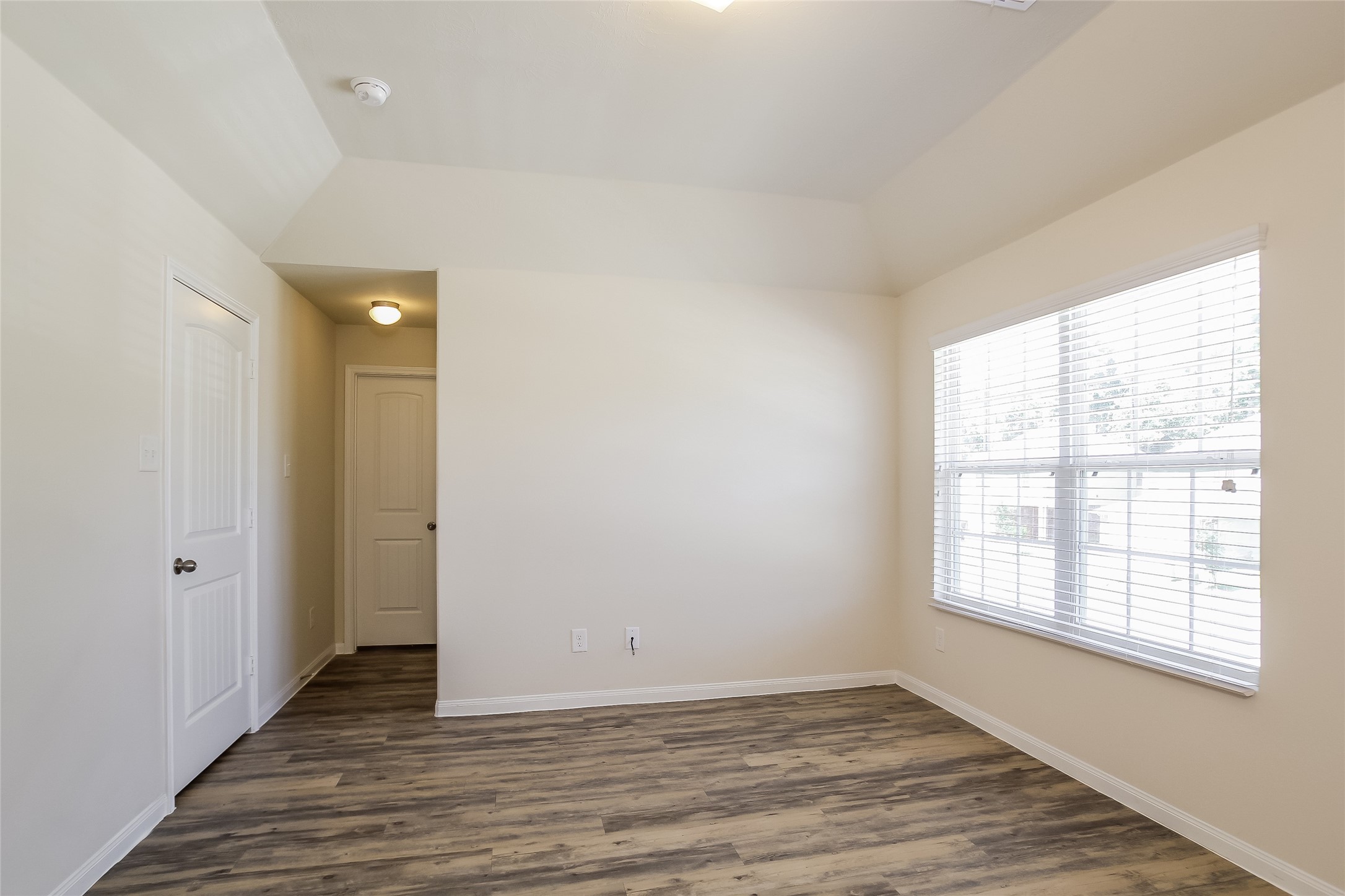 Photos may be representative of the floor plan and not the exact home. Finishes, layout, and features of the actual property for lease may vary. Photos may be representative of the floor plan and not the exact home. Finishes, layout, and features of the actual property for lease may vary.