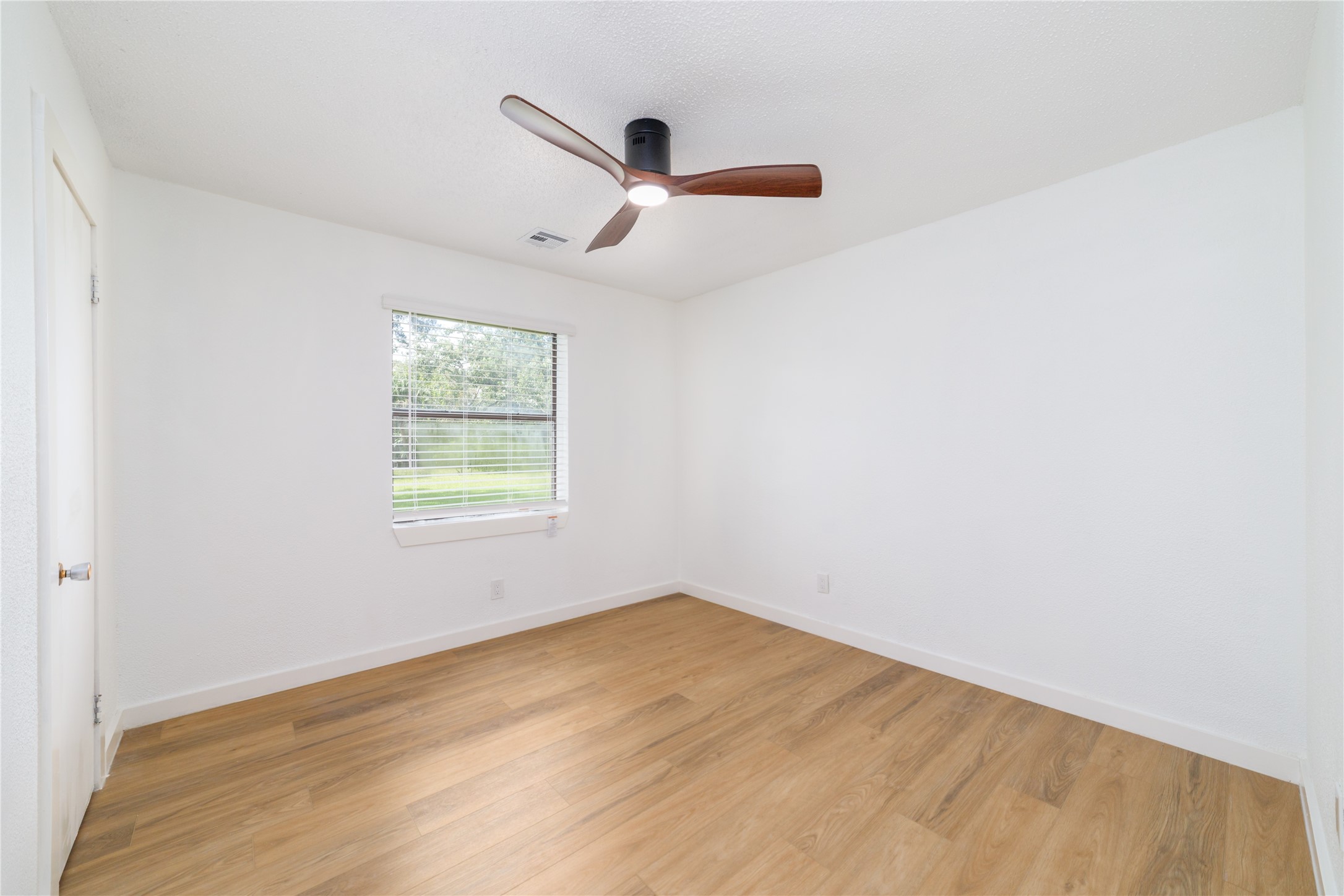 3304 Bruce Hall Road, Santa Fe, TX 77510
