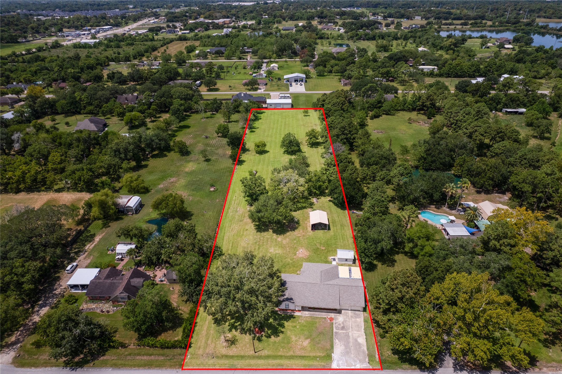 3304 Bruce Hall Road, Santa Fe, TX 77510 3304 Bruce Hall Road, Santa Fe, TX 77510