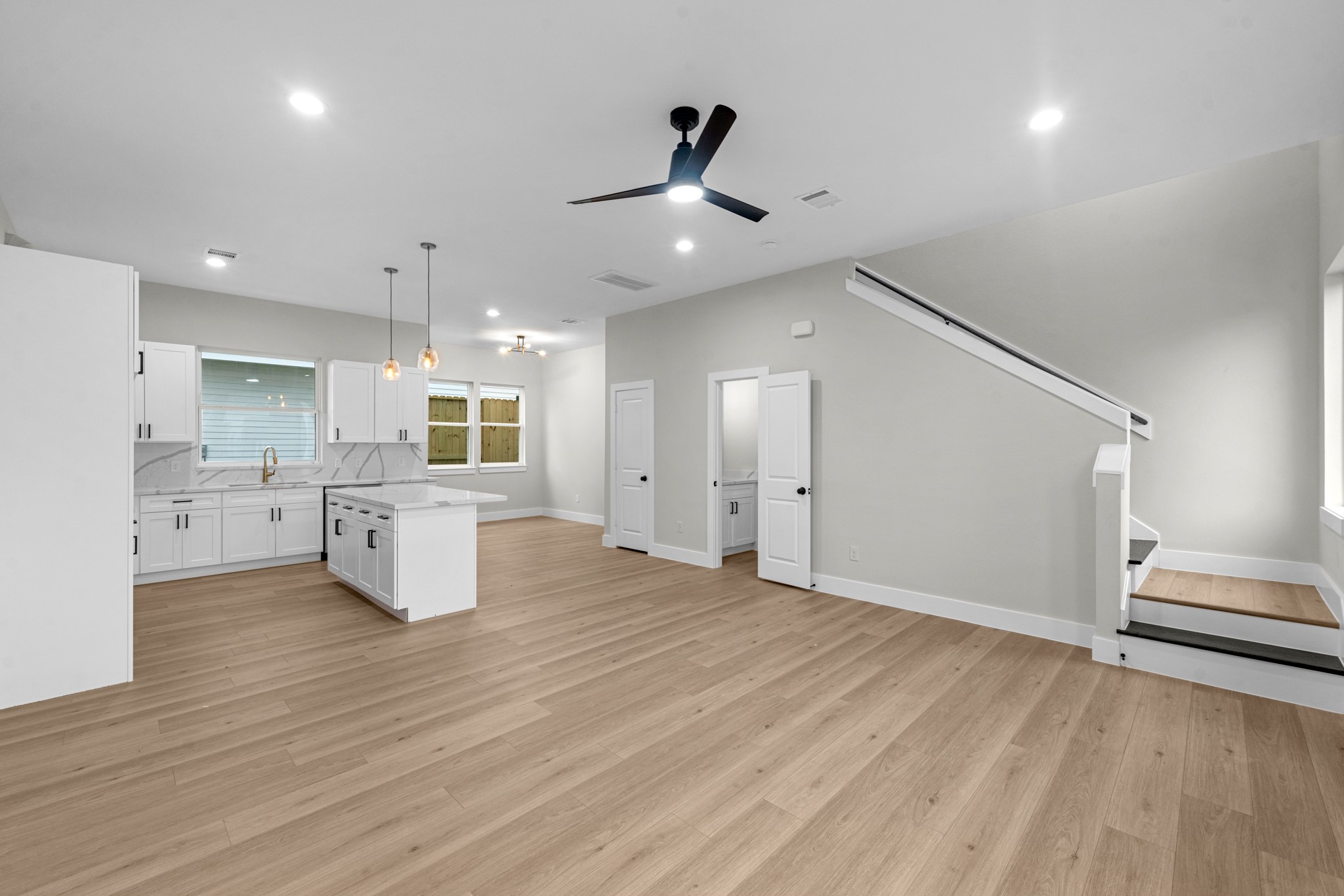 2348 Delafield Street, Houston, TX 77023 2348 Delafield Street, Houston, TX 77023