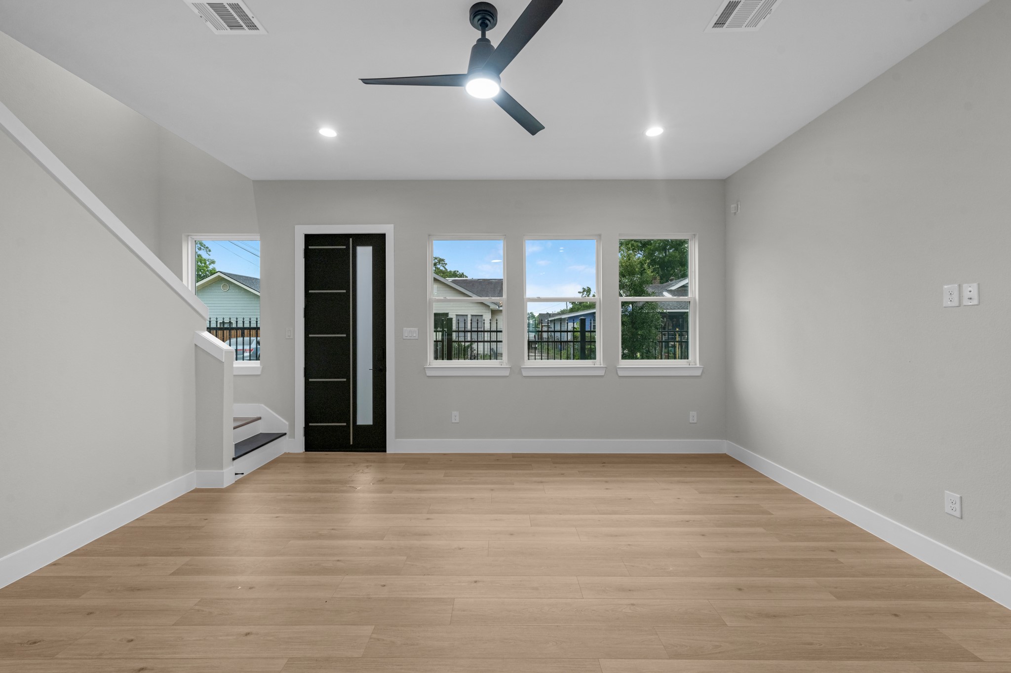2348 Delafield Street, Houston, TX 77023