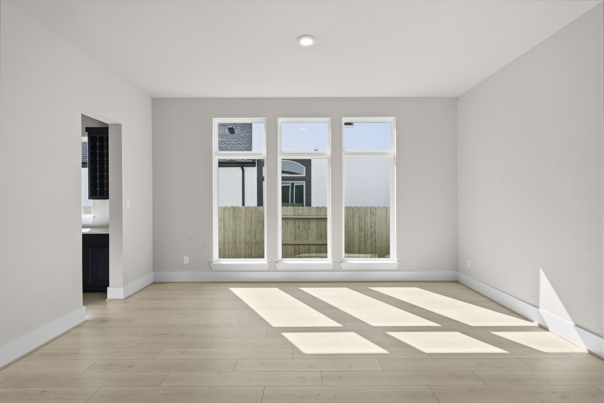 2010 Pine Woodland Lane, Manvel, TX 77583