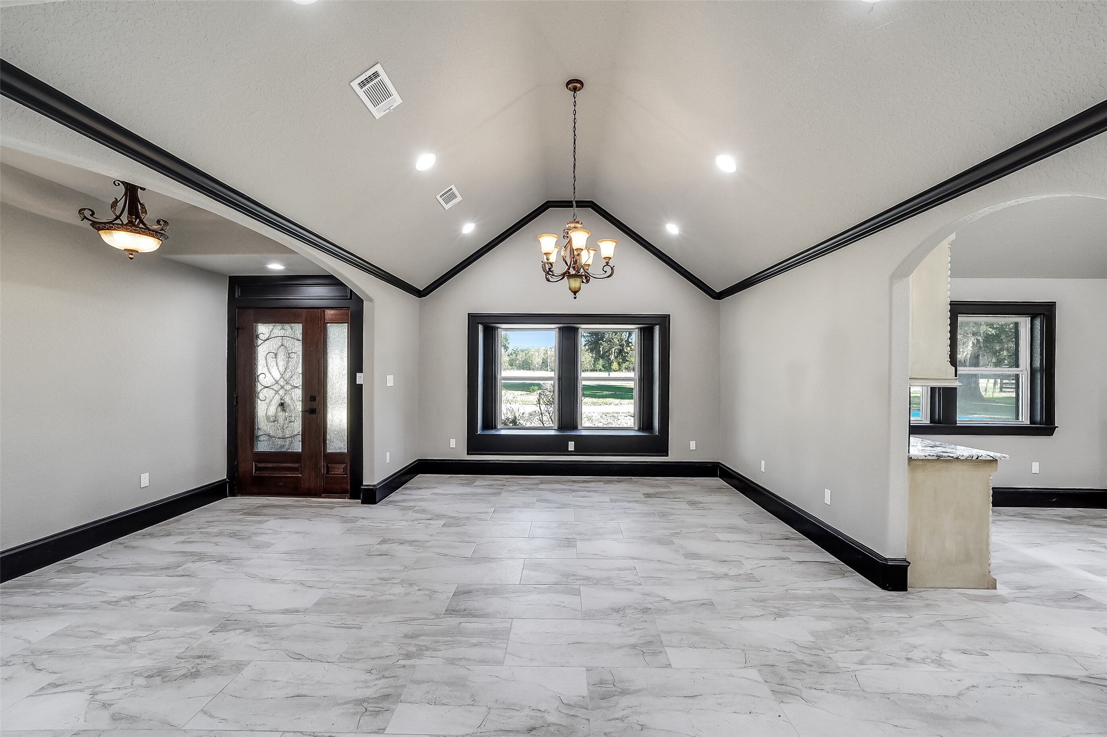 5685 County Road 823, West Columbia, TX 77486