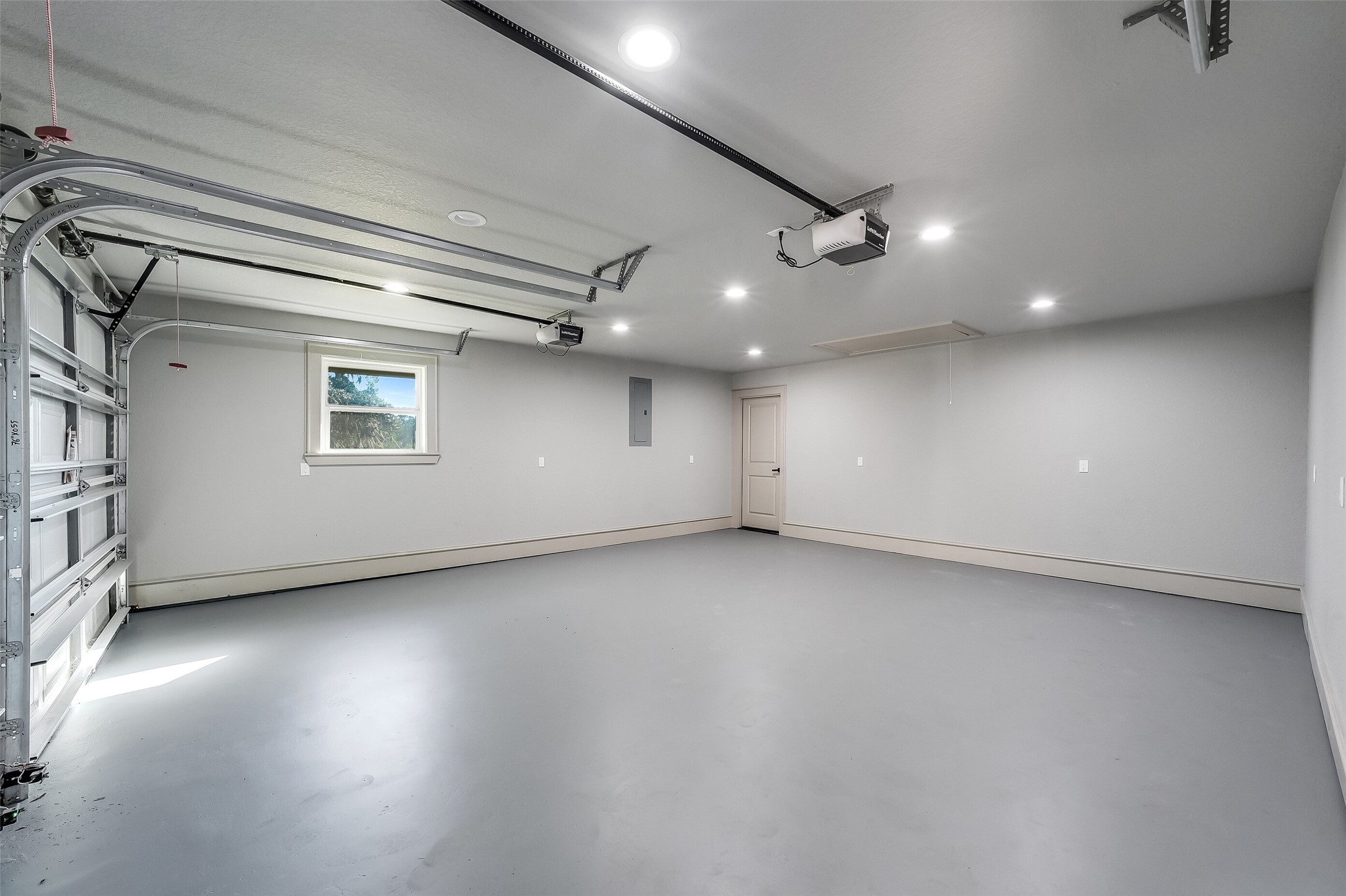 5685 County Road 823, West Columbia, TX 77486