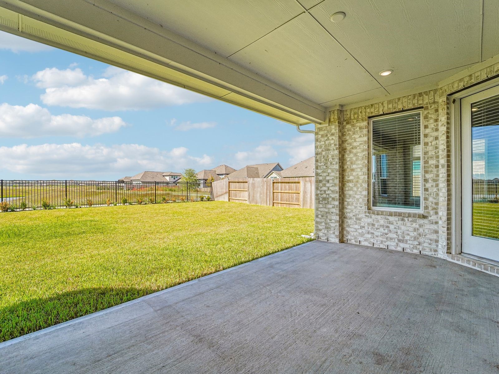 5232 Autumn Hills Trail, Pearland, TX 77584